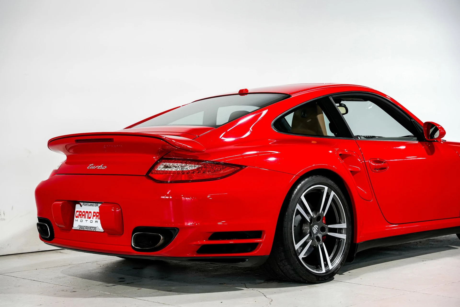 mph034_2399745753_823de9380a2a5bb9c3125d278a9bc028x_bc05167738