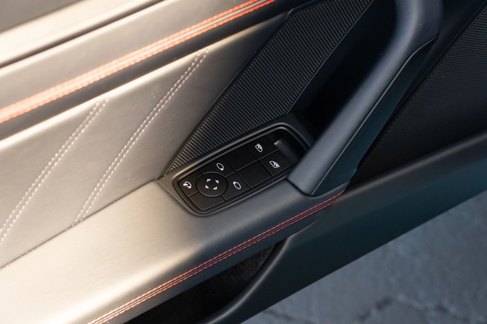 mph034_2405460390_Used_2026_Porsche_911_Carrera_4_GTS_1772219766_9c5a32408f