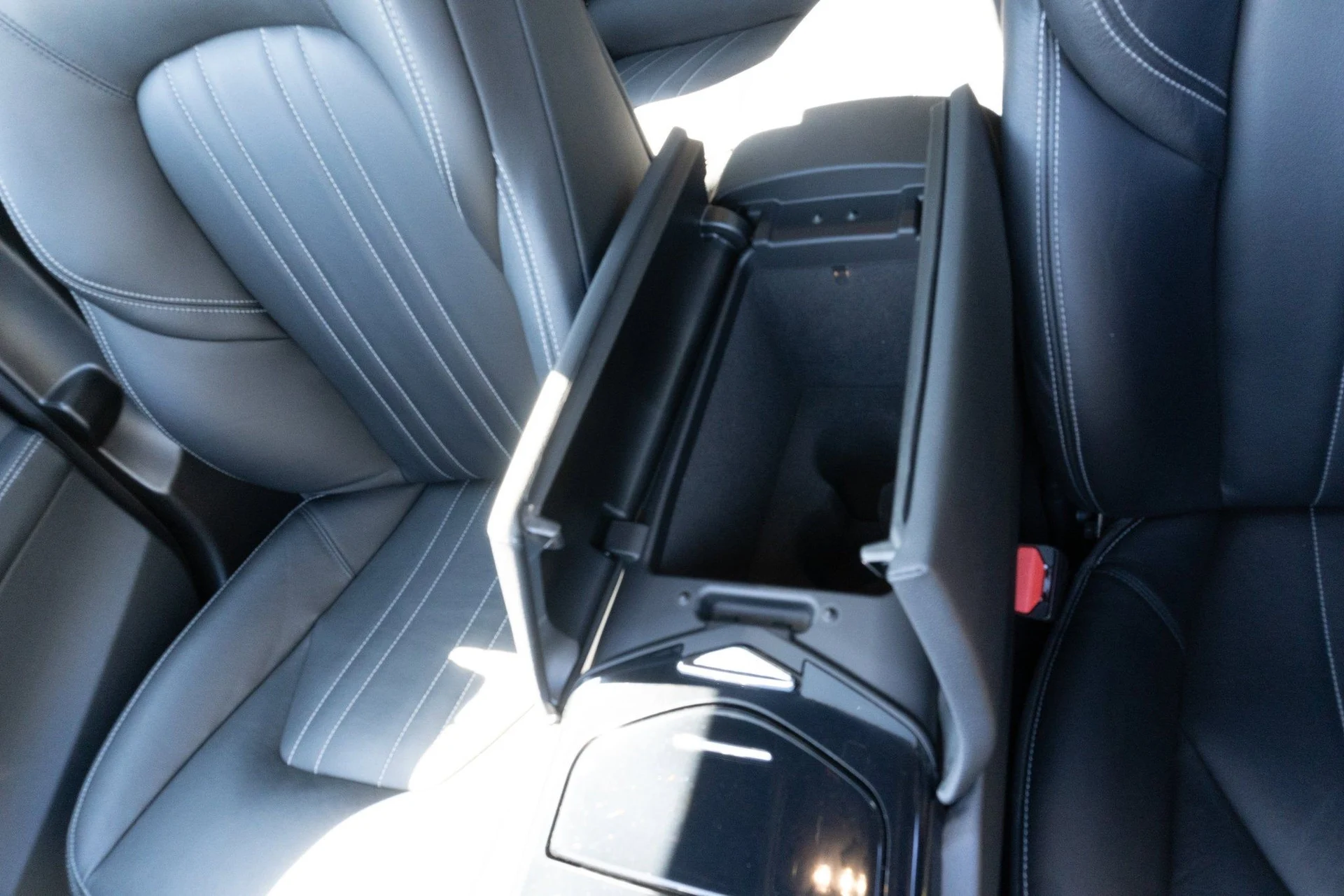 mph034_2410831635_e20d7d4ee4a942fb91a1eed0286a85a6_19e696b7ed