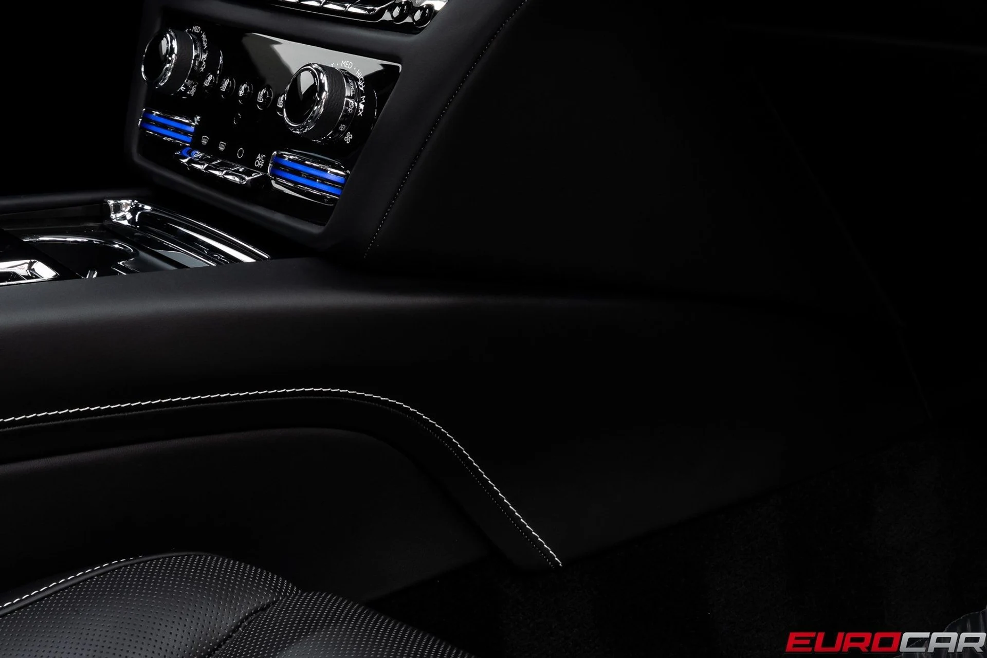 mph034_2423334404_image_35_7cce32bce8