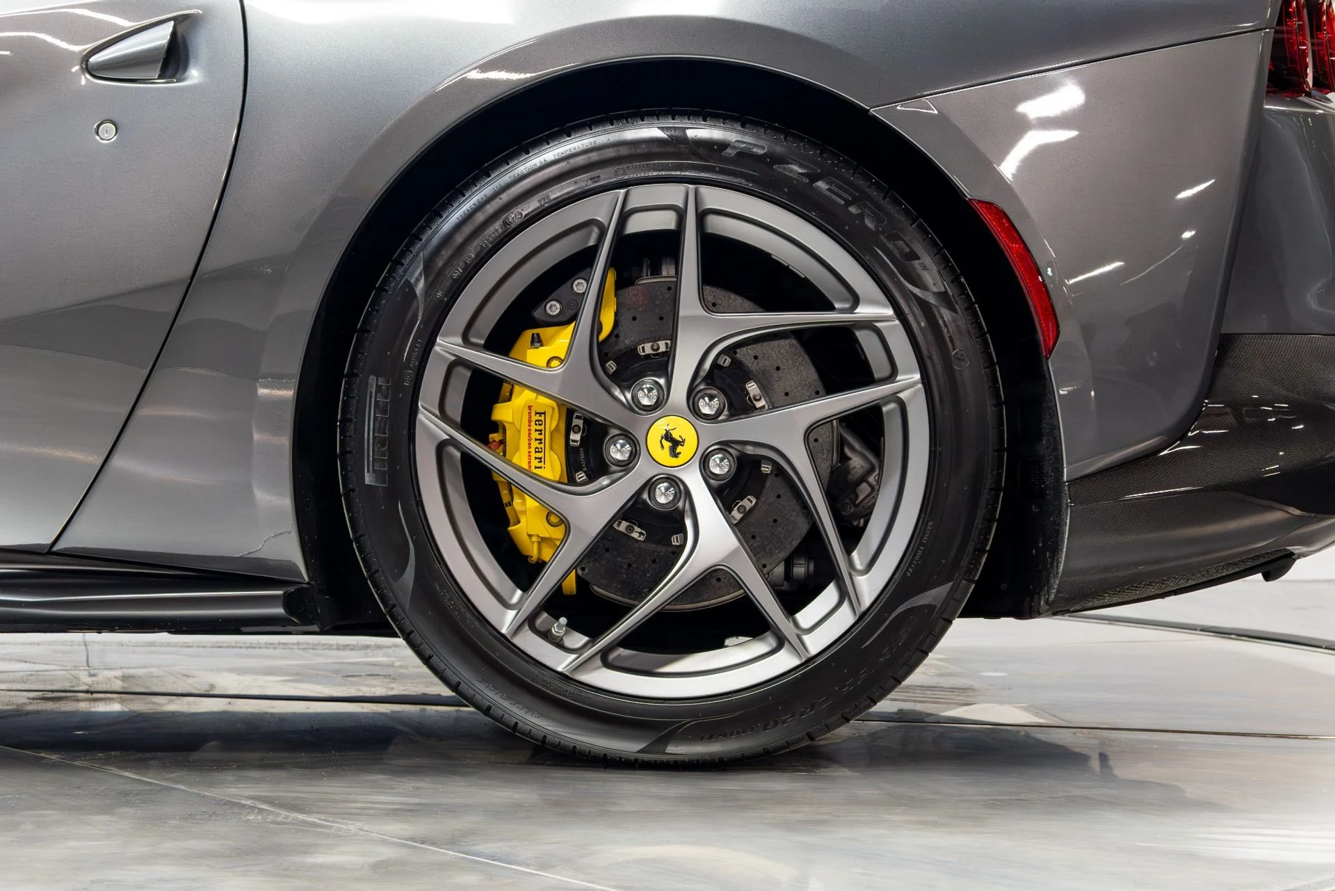 mph034_2428729239_Used_2020_Ferrari_812_Superfast_1777416323_30d6af1c0f