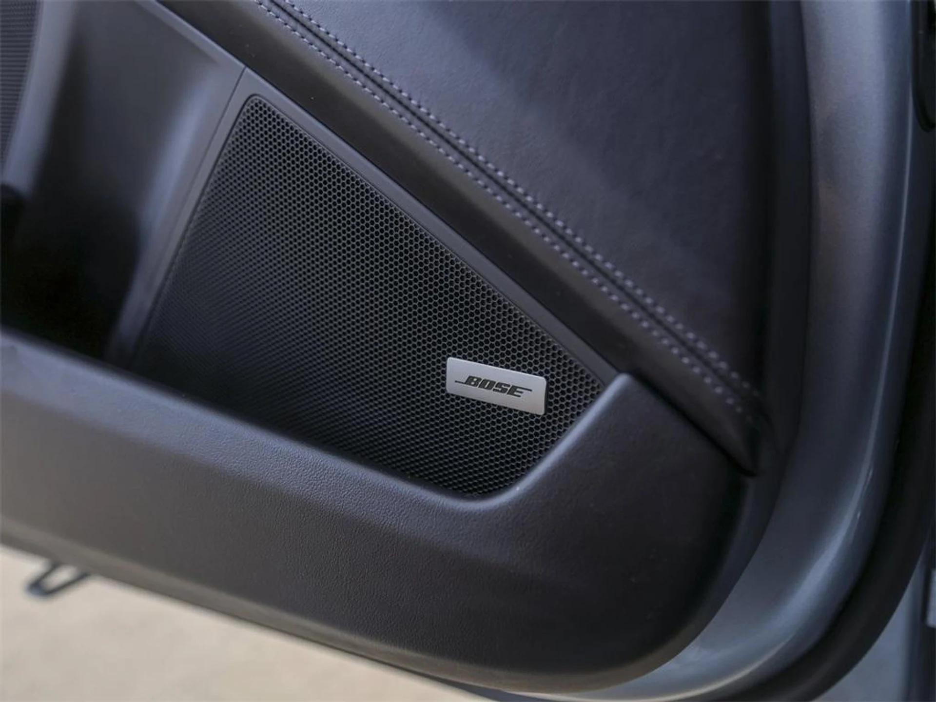 mph034_2428796944_d_UN_0d_Y9_Cs_Mo_FL_Xn8_RU_Qm_T2l6y_DE_630fc084dc