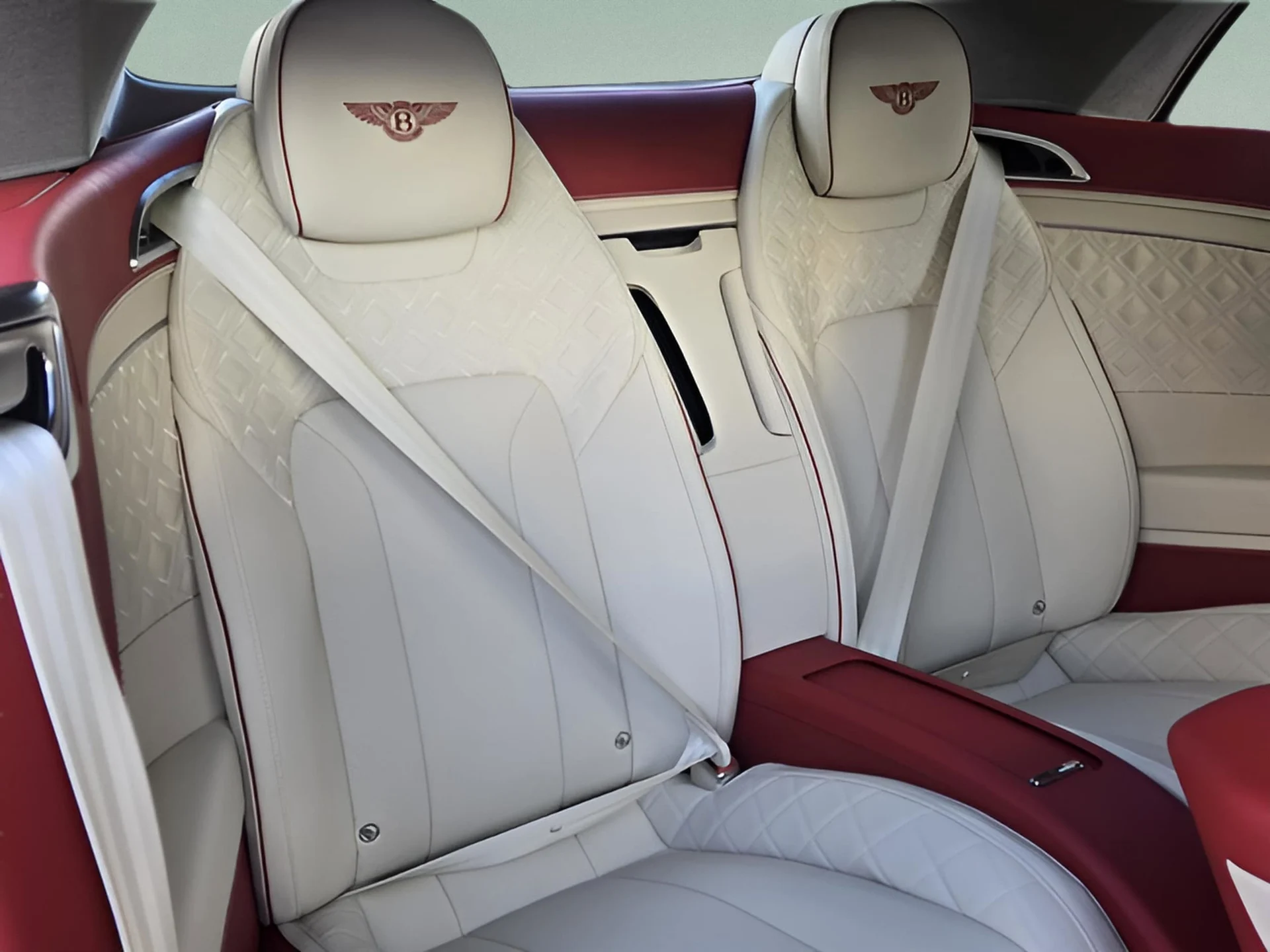 mph034_2435348395_593eba2f920171b1d9a03f84ef1b2d85x_3011c3279a