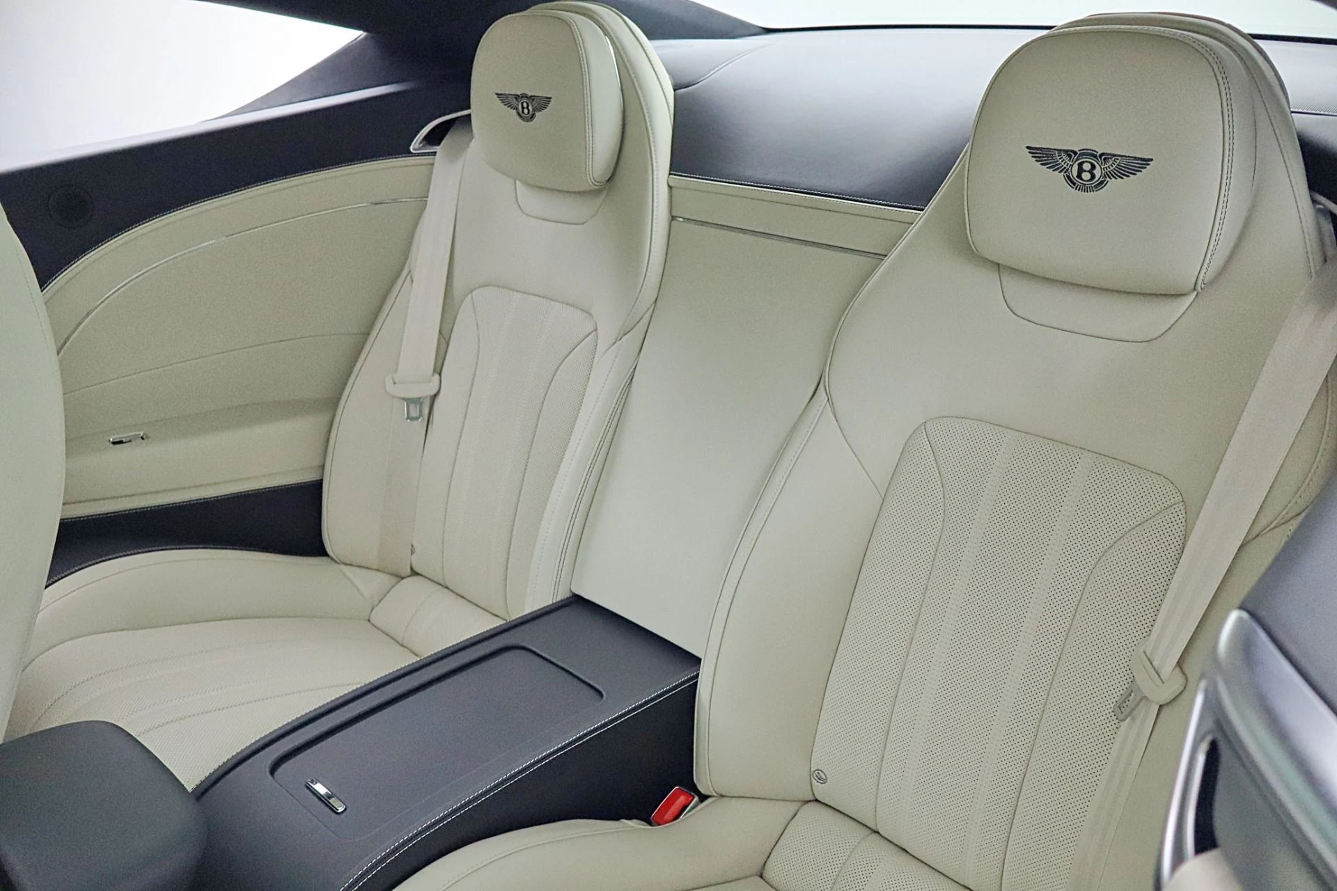 mph034_244150120_New_2026_Bentley_Continental_GT_8c44f91774