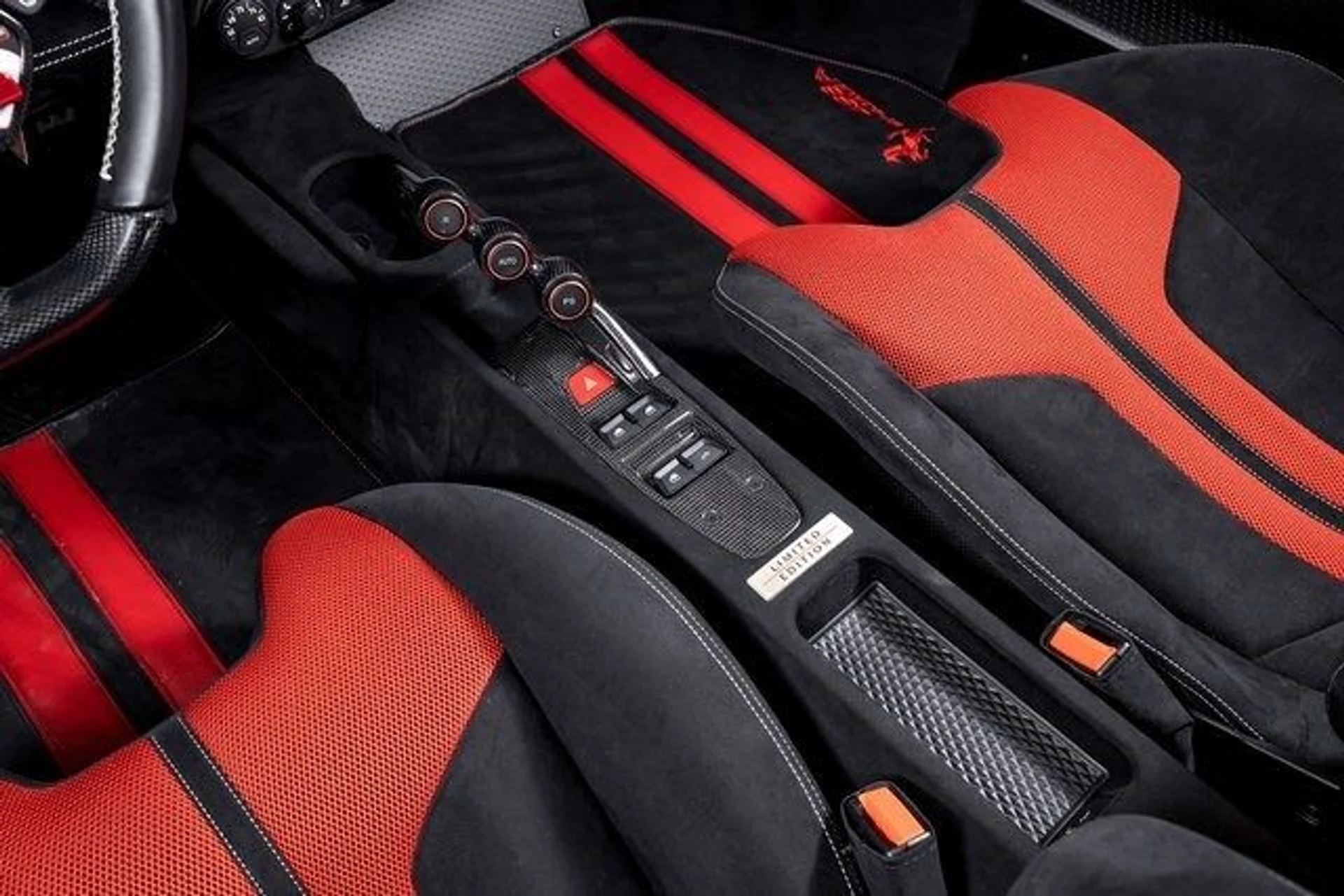 mph034_2446094428_6980fa4fd97698cf5fd891dfa88569a4x_f4da55d5c4