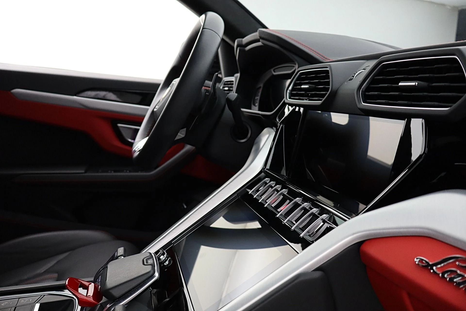 mph034_2446621693_Used_2024_Lamborghini_Urus_SLEASE_OPTIONS_AVAILABLE_a5e24f8d0e