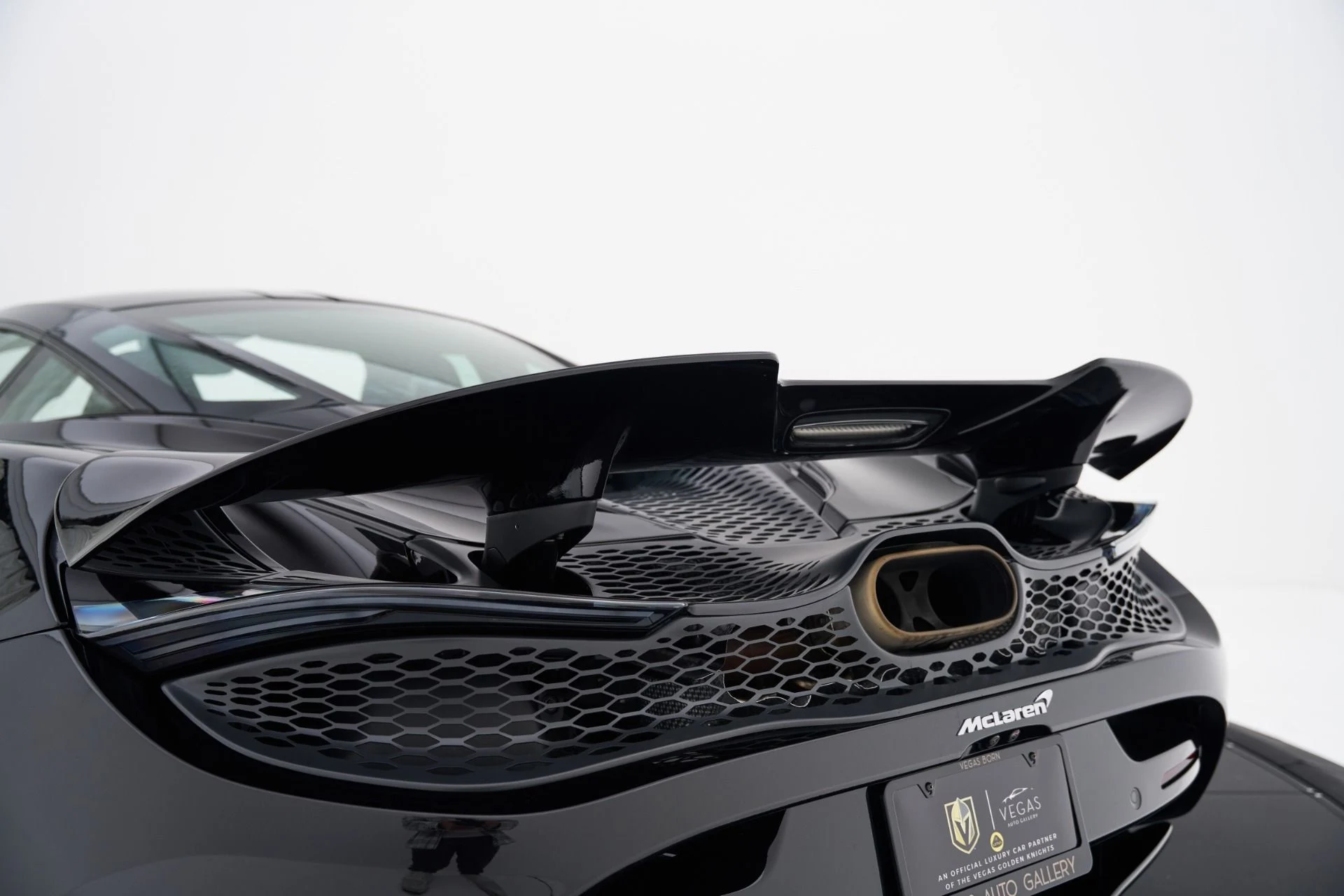 mph034_2449566679_Used_2025_Mc_Laren_750_S_1792693495_fec52ffd3e