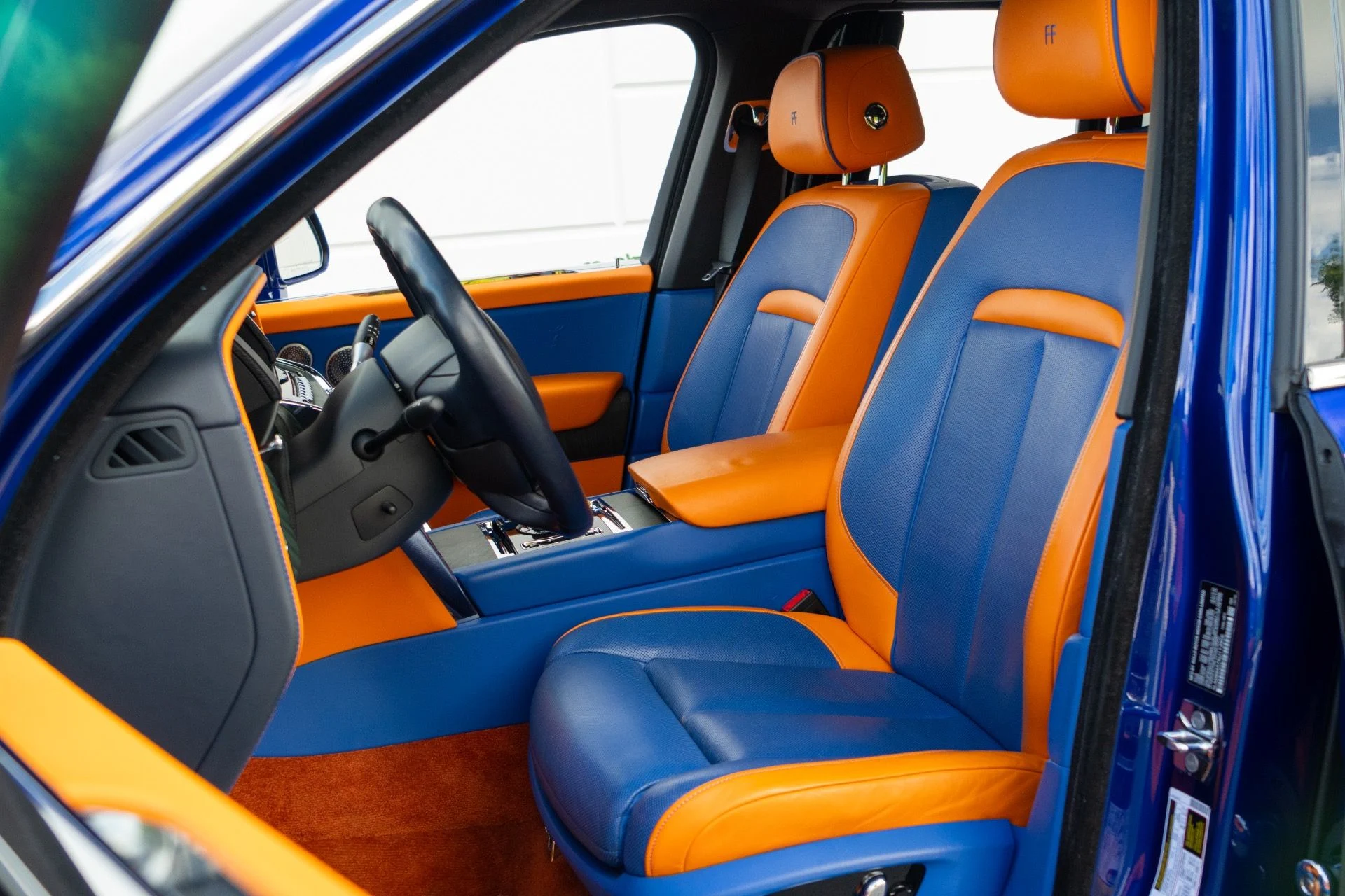 mph034_2456977615_Used_2019_Rolls_Royce_Cullinan_1764189669_445a473122