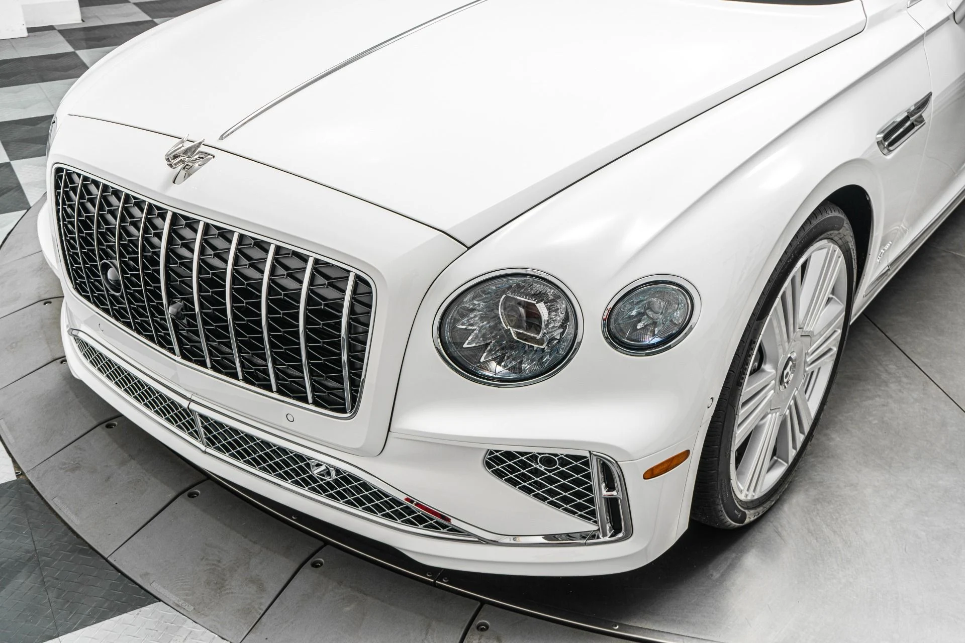 mph034_2462535726_Used_2026_Bentley_Flying_Spur_Azure_1772059089_0b99782770