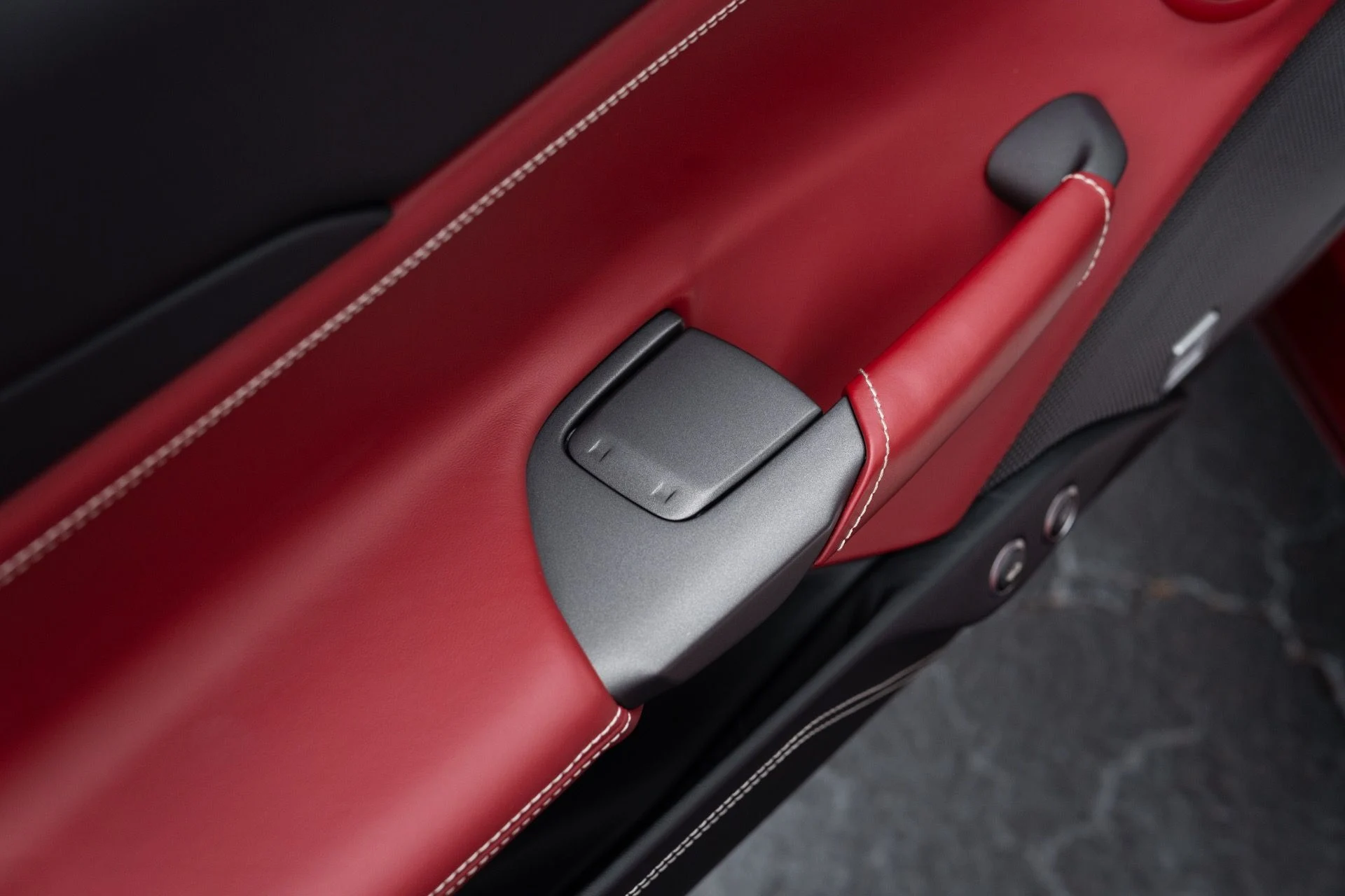 mph034_2463929433_Used_2019_Ferrari_488_Spider_1775191642_91a2cc117a