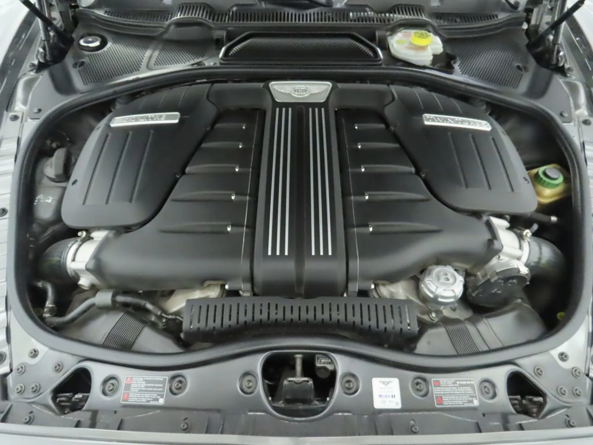 mph034_2466068458_used_2016_bentley_continental_gt_2drconvertiblespeed_8119_22920272_35_1024_98c8fce4f0