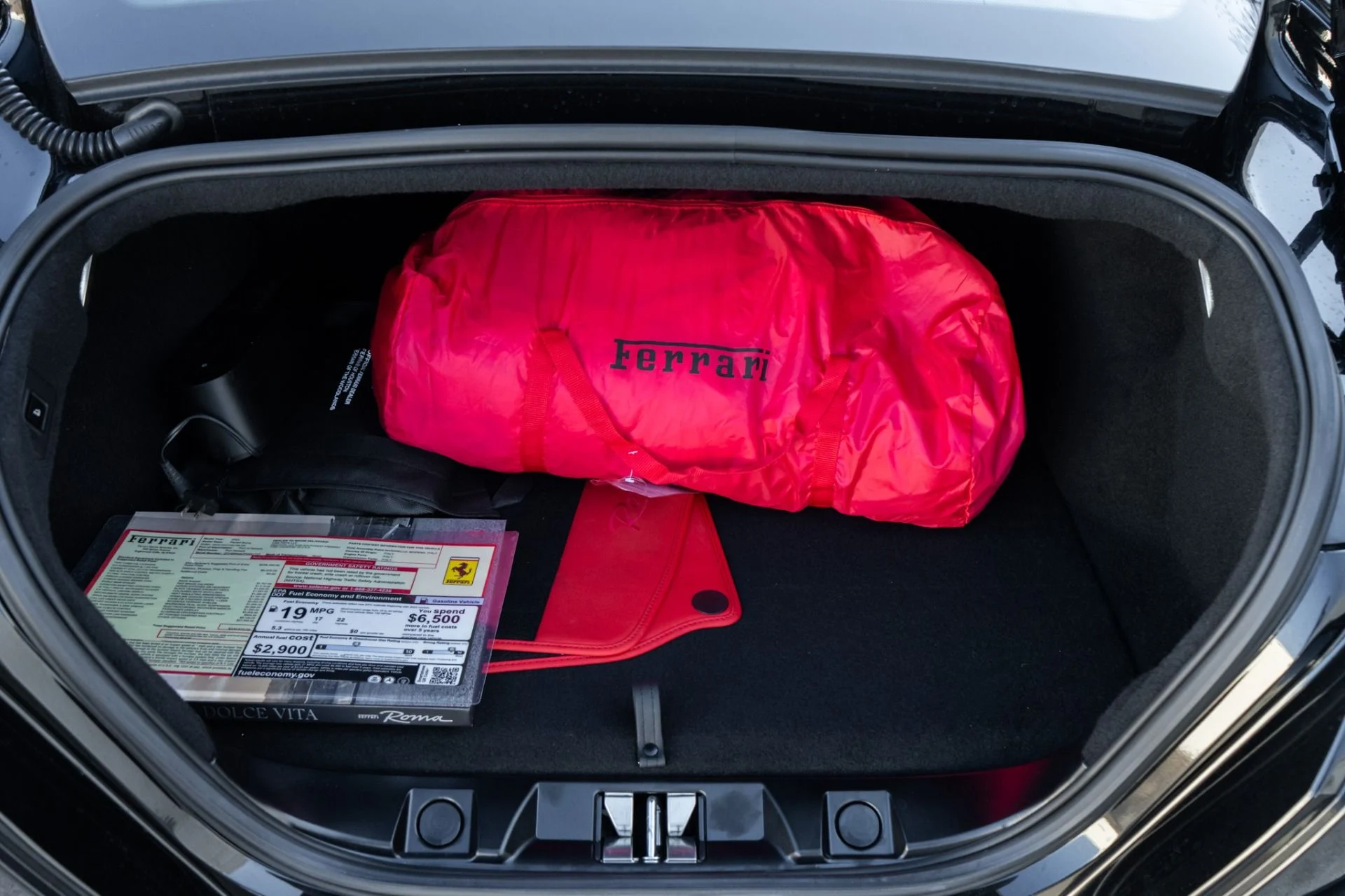 mph034_2468258152_Used_2023_Ferrari_Roma_1772236183_9b05969d77