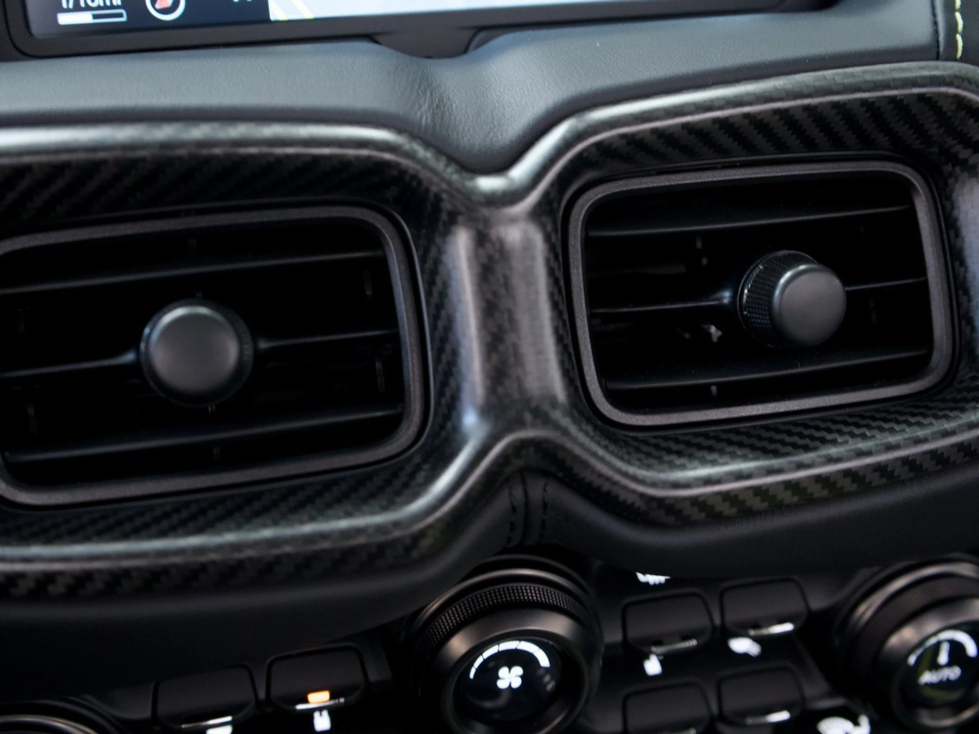 mph034_2472469343_bf200a23b083d012f373906a6890bbdb_ff5004e295