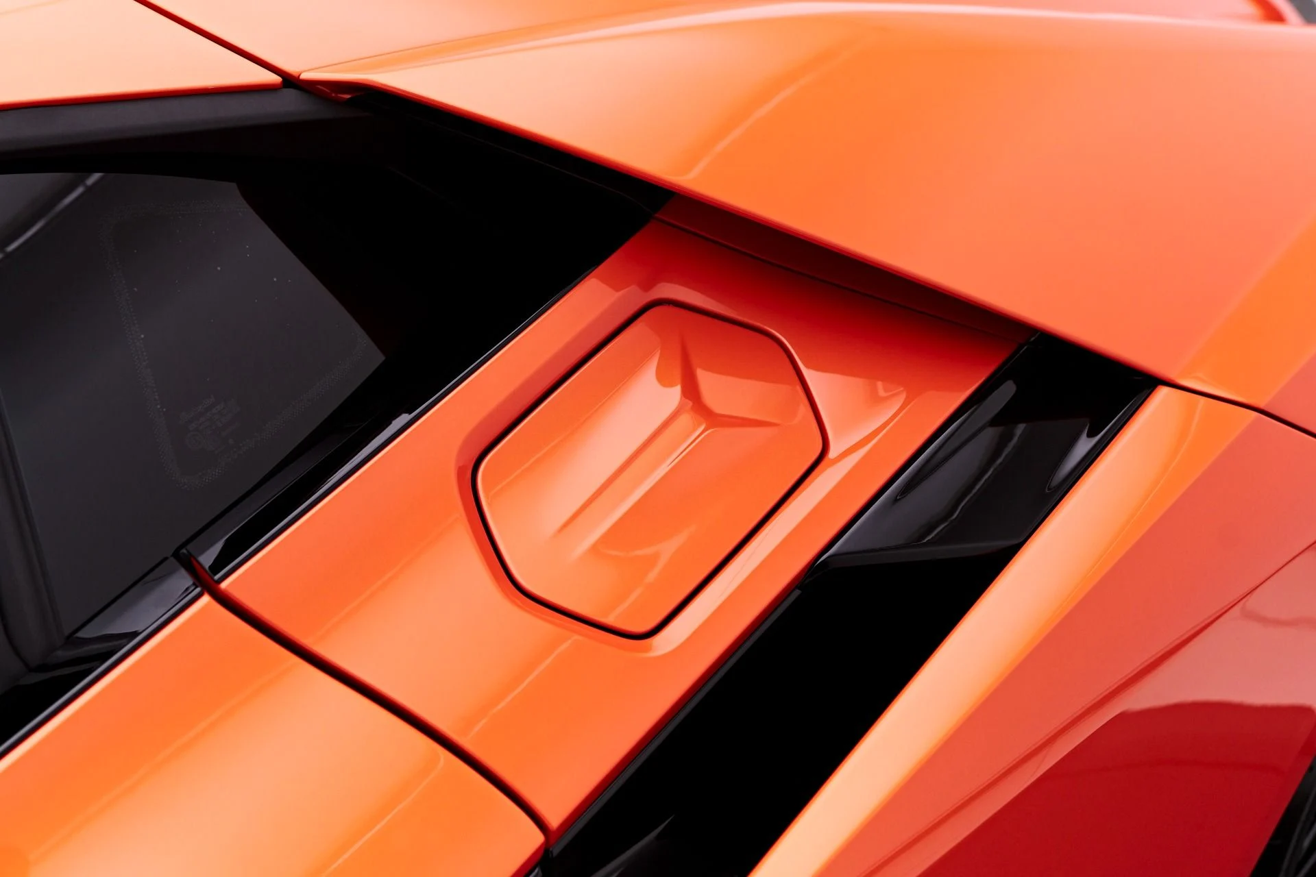 mph034_2472517760_Used_2024_Lamborghini_Revuelto_Base_1755224841_ada0bae14c