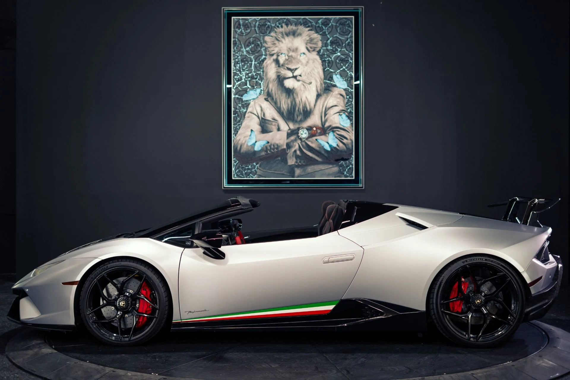 mph034_2476873907_Used_2018_Lamborghini_Huracan_LP_640_4_Performante_Spyder_1782163354_e405cb00b8