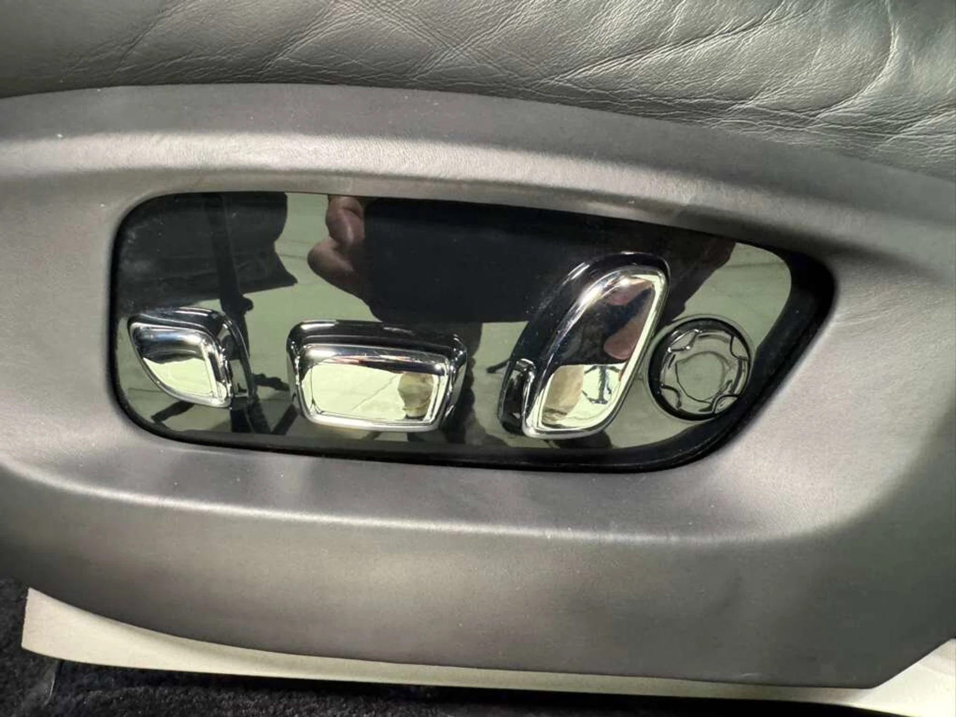 mph034_2481534592_71317883e30cab5b519bcfa5e3d1a128_4918453aac