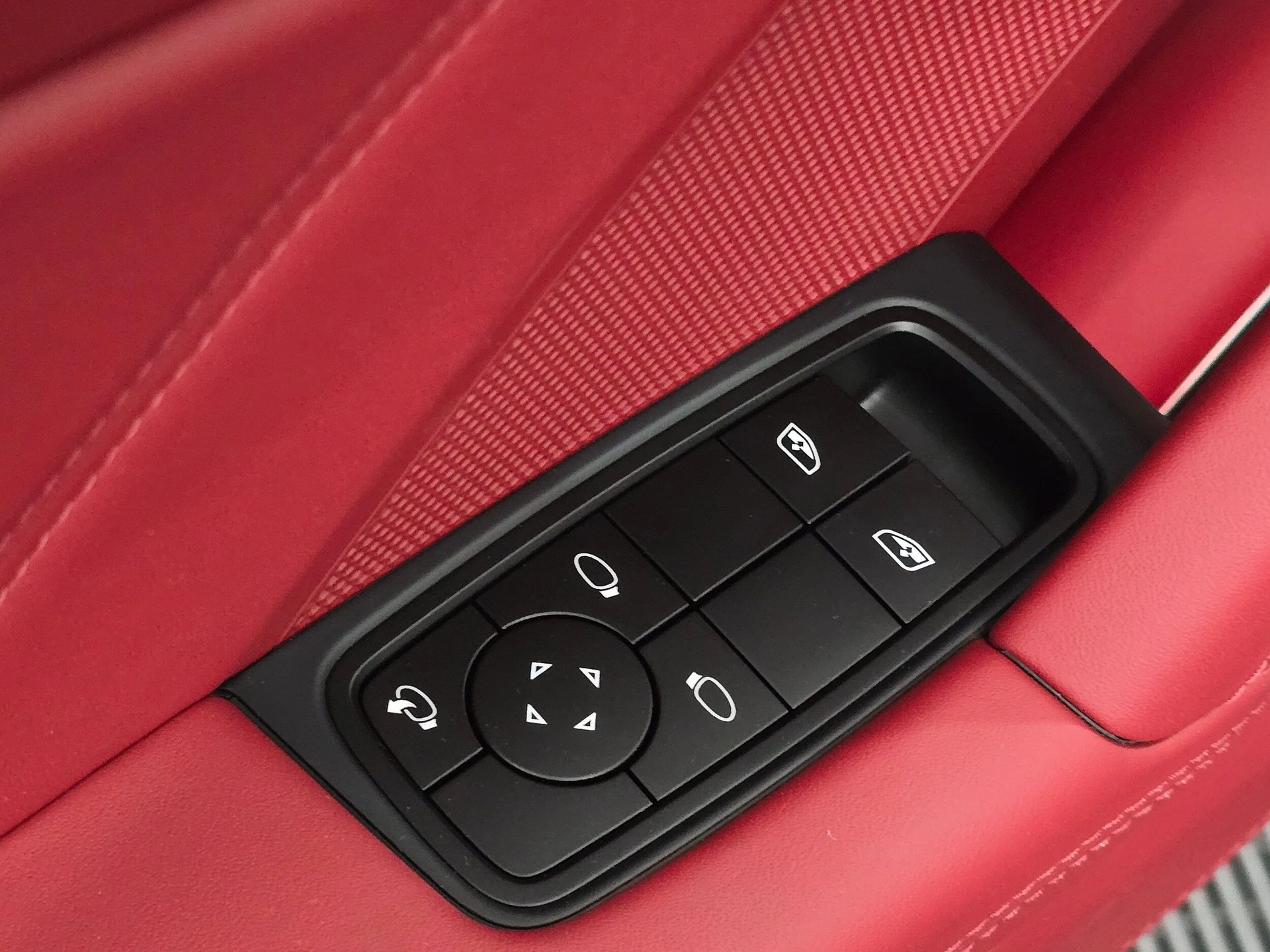 mph034_2493345840_0f04497ddf1a5fe3ee8e11f8b0480e09x_d91fb719ec