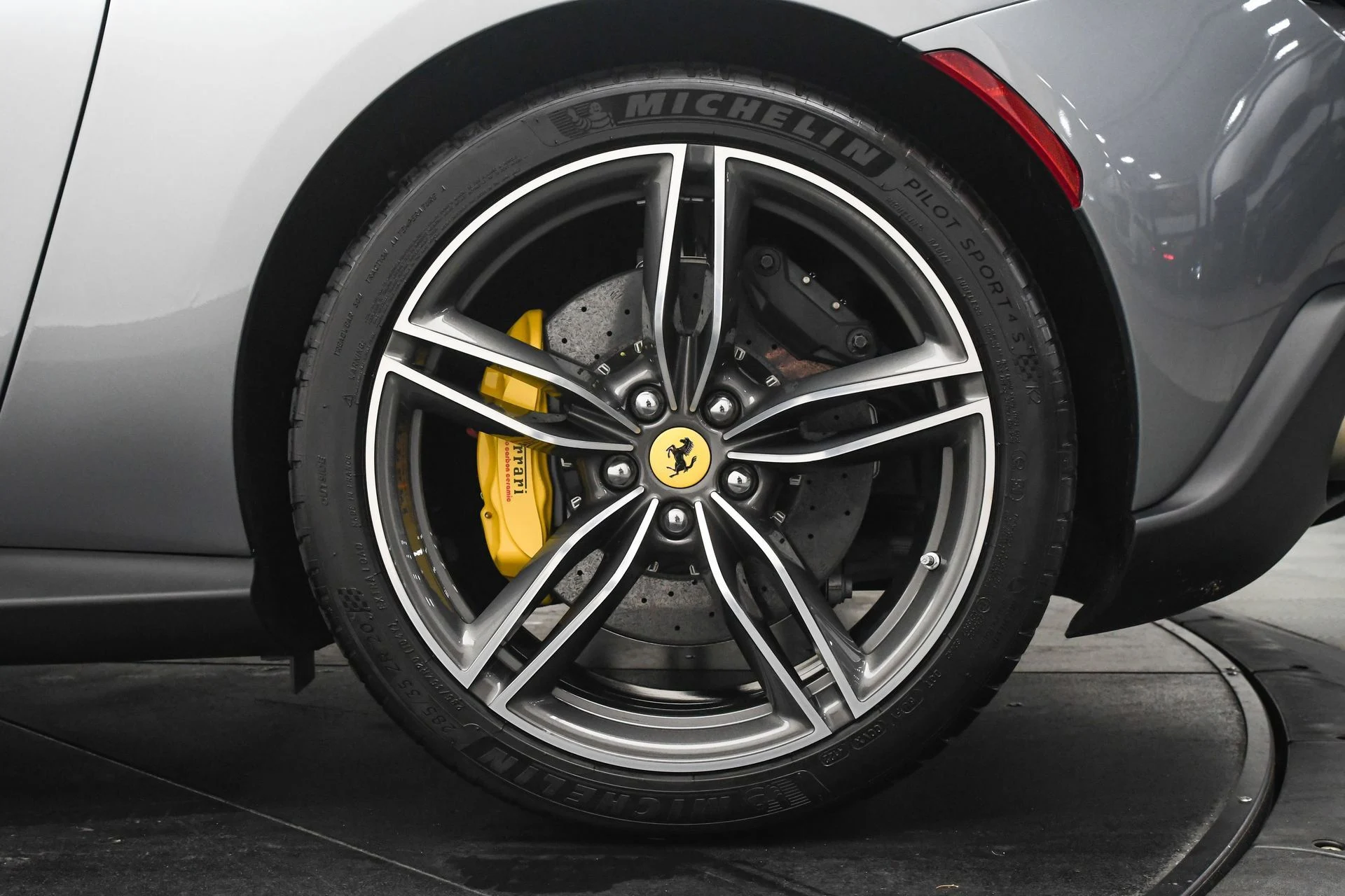 mph034_2496173916_b1bab95a65bd4513a4630326aa58b96f_439726cc2e