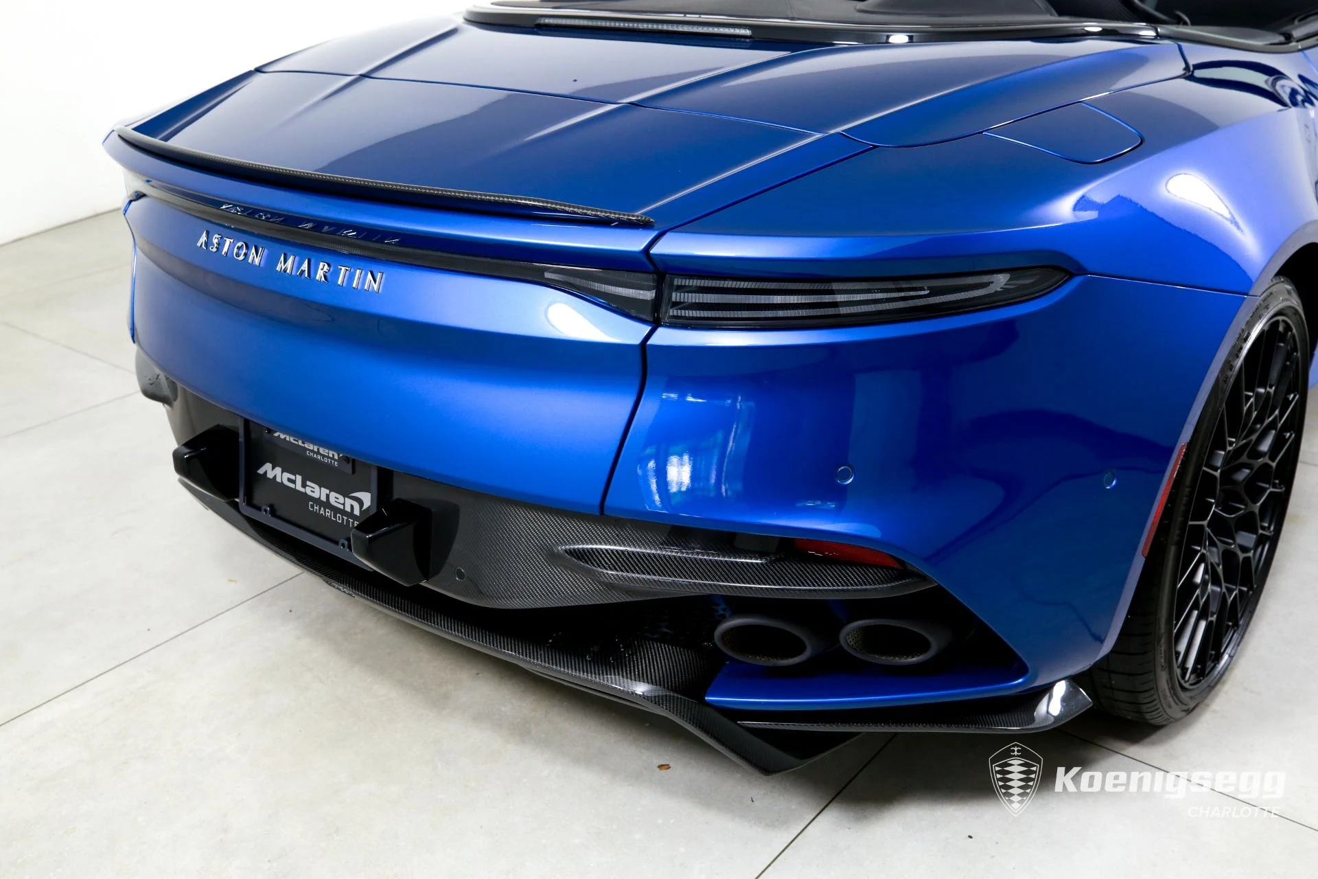 mph034_2497534059_Used_2023_Aston_Martin_DBS_Ultimate_1761053866_485ef46b84