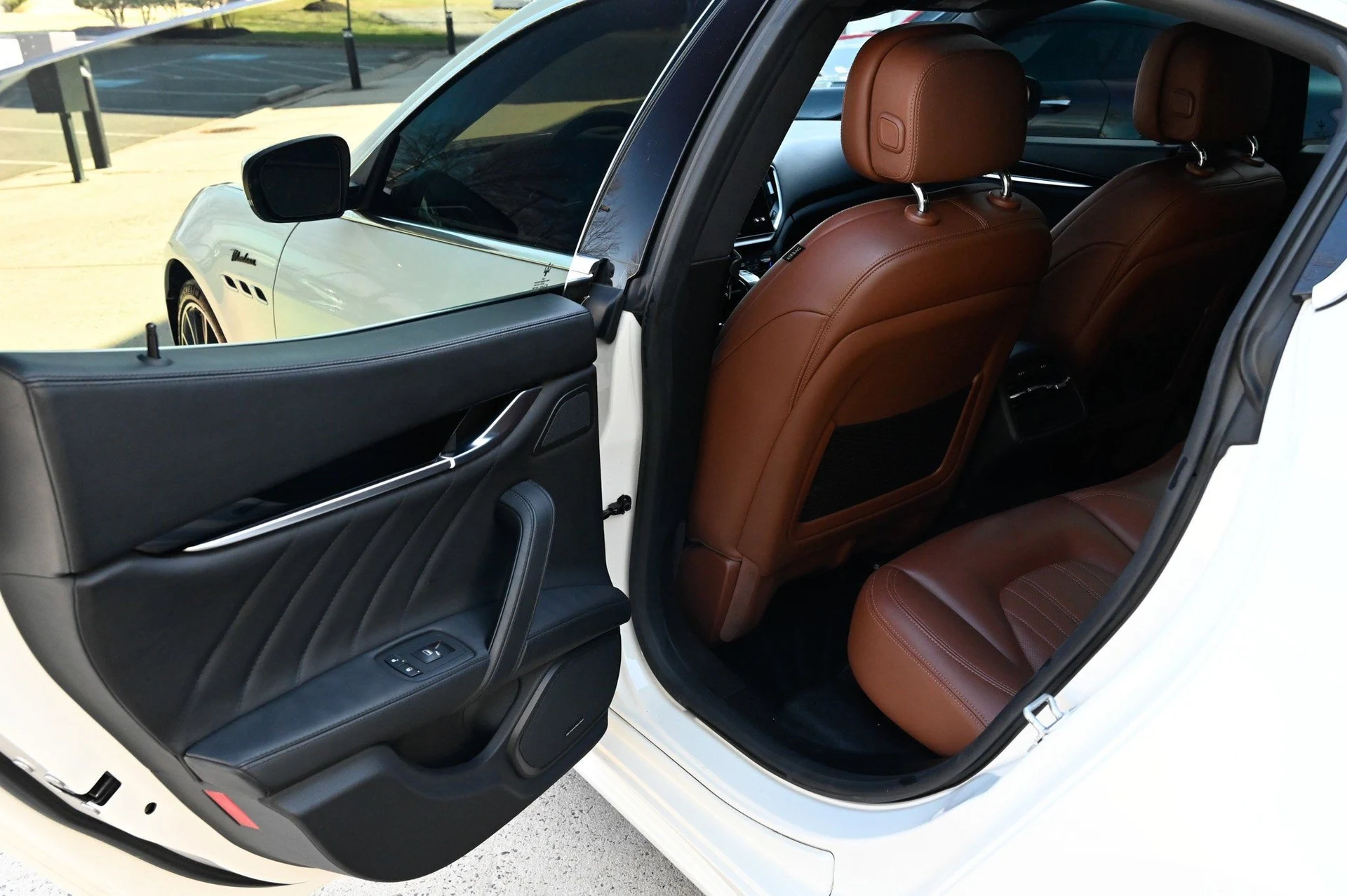 mph034_2501369680_5672dfb634e64783bae880ed9cdd2f46_9596b6dd03