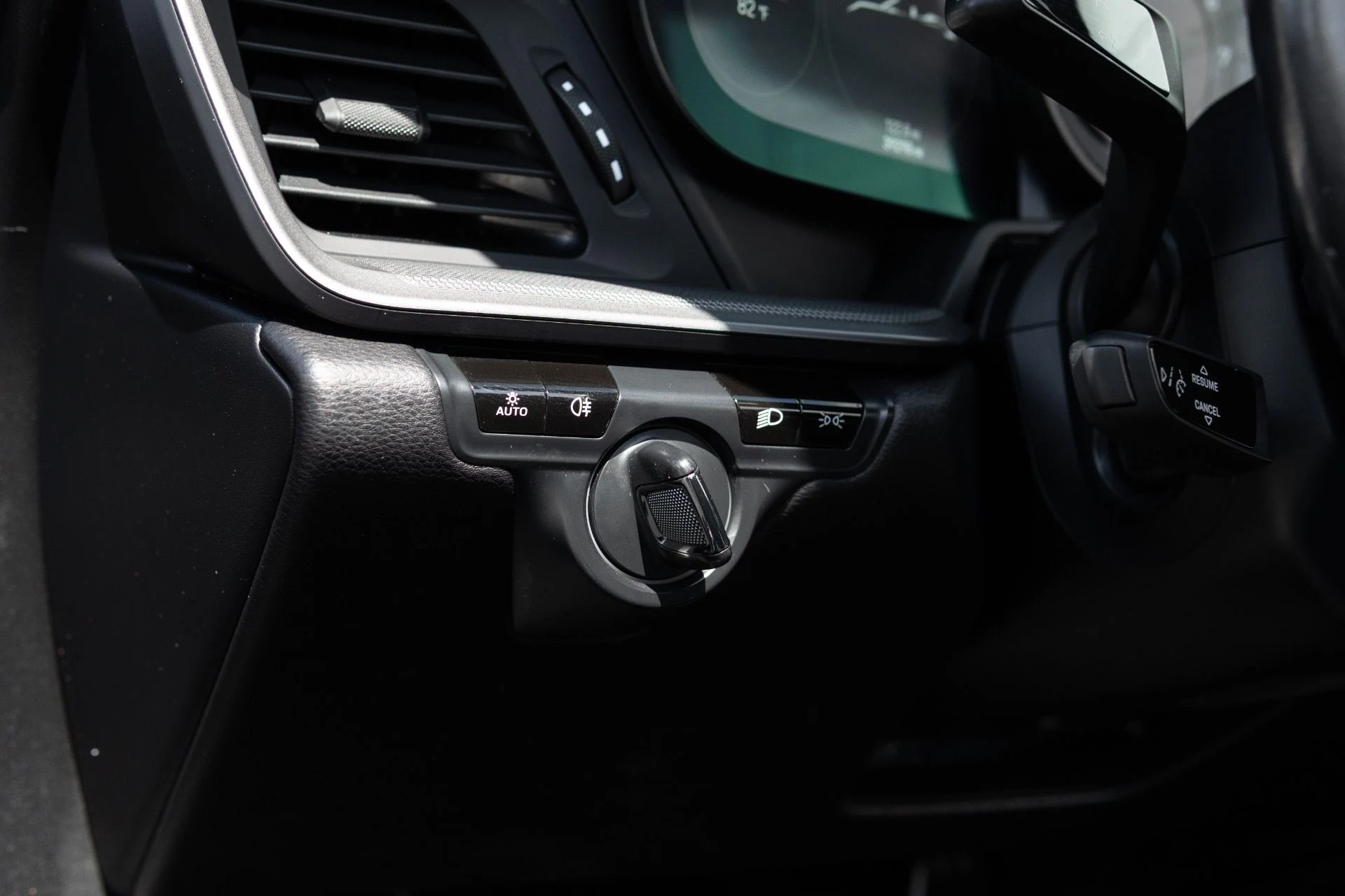 mph034_2506287685_Used_2021_Porsche_911_Carrera_1772596654_8b60a62c04