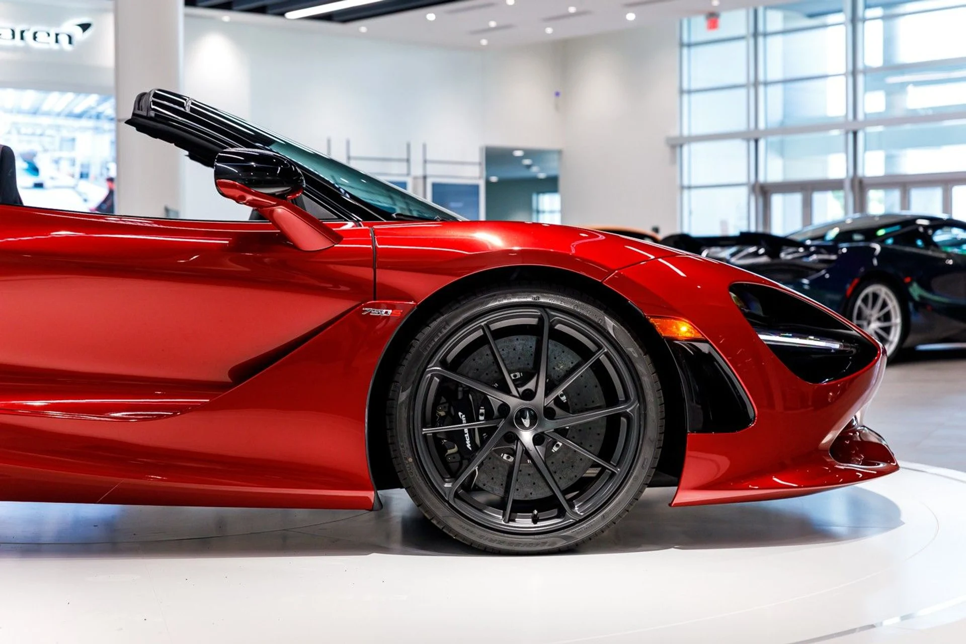 mph034_2508530303_677_p35_l_f4d6df16e5