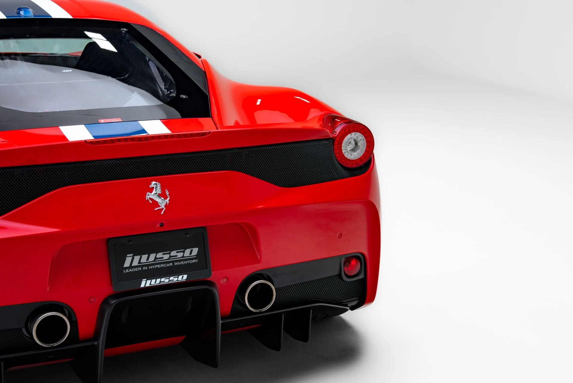 mph034_2513396387_Used_2015_Ferrari_458_Speciale_1777334454_0cd4ad5e79