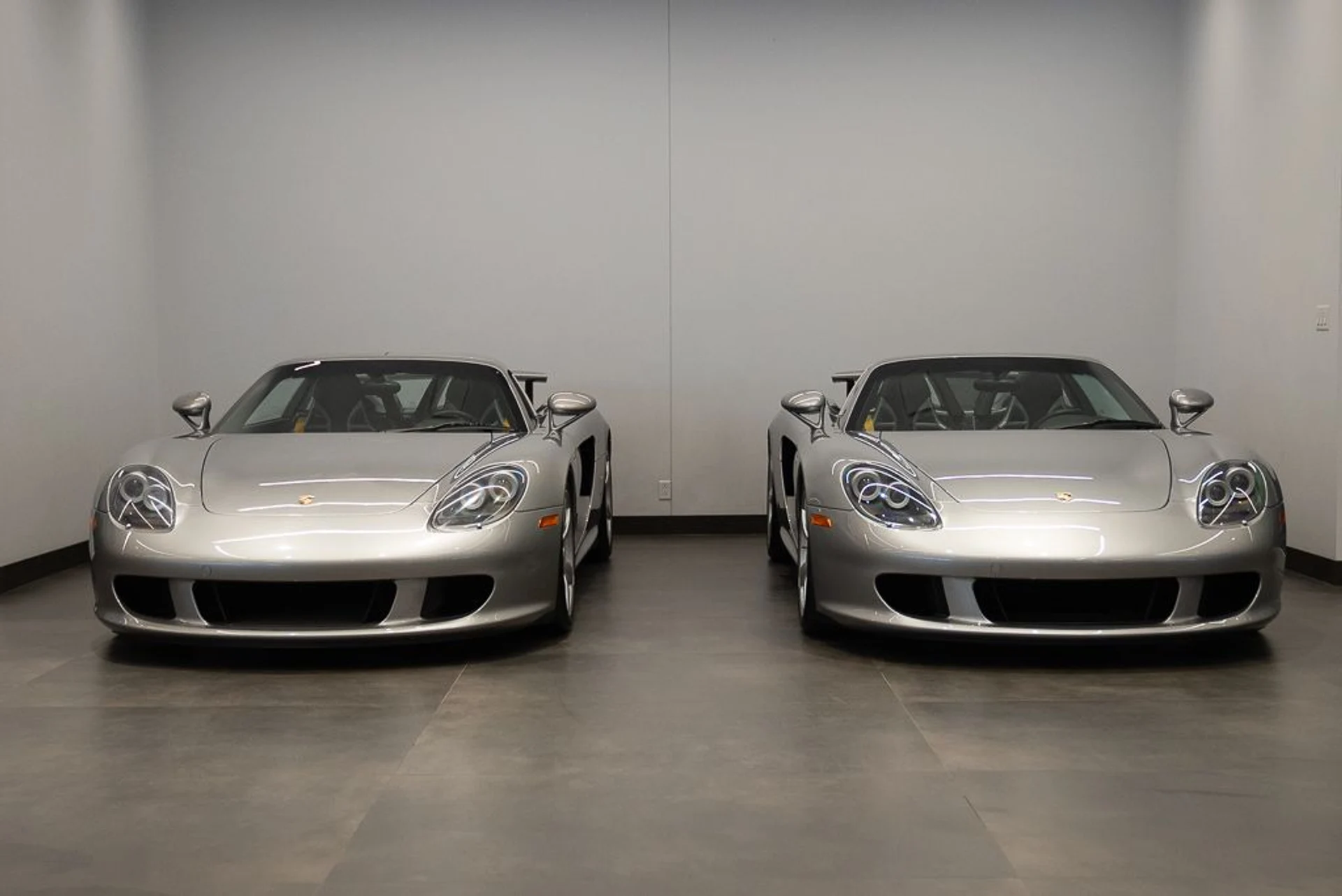 mph034_2513755735_porsche_carrera_gt_2006_jpg_v_1773863537_50fae6dcf4