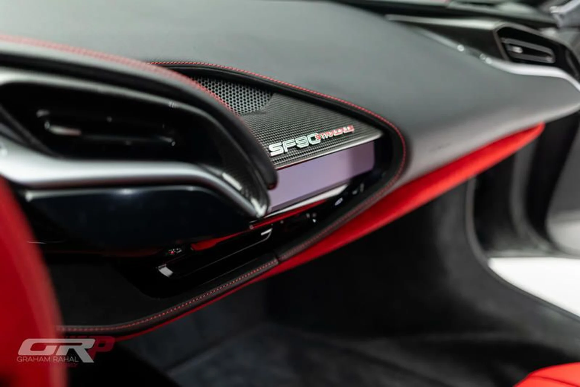 mph034_2515542676_02438381_68_FE_4_C35_8_E0_A_C3127_A06_CDB_7_96fd2352cf