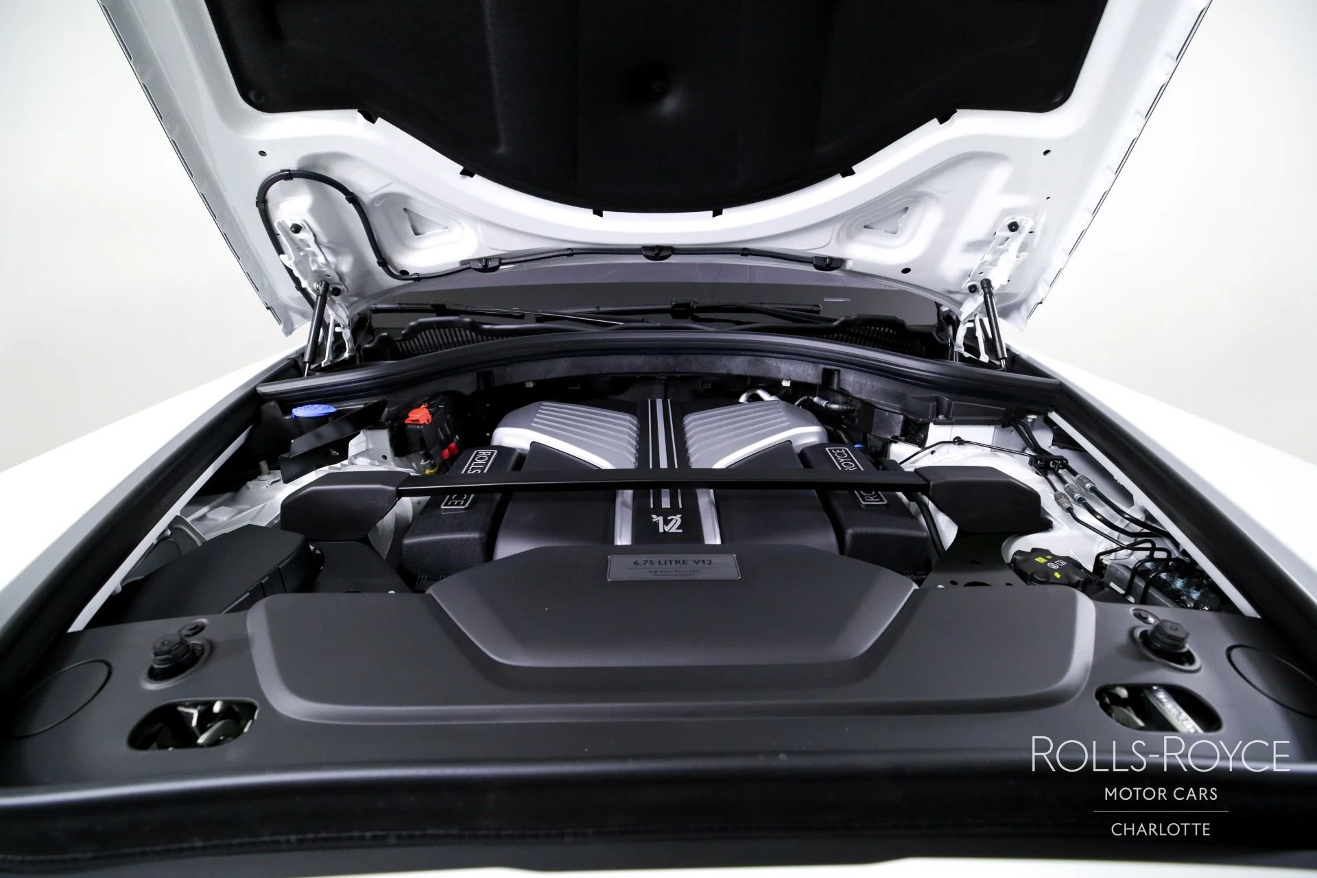 mph034_2522810379_Used_2024_Rolls_Royce_Cullinan_1750949955_d2ca1157b8