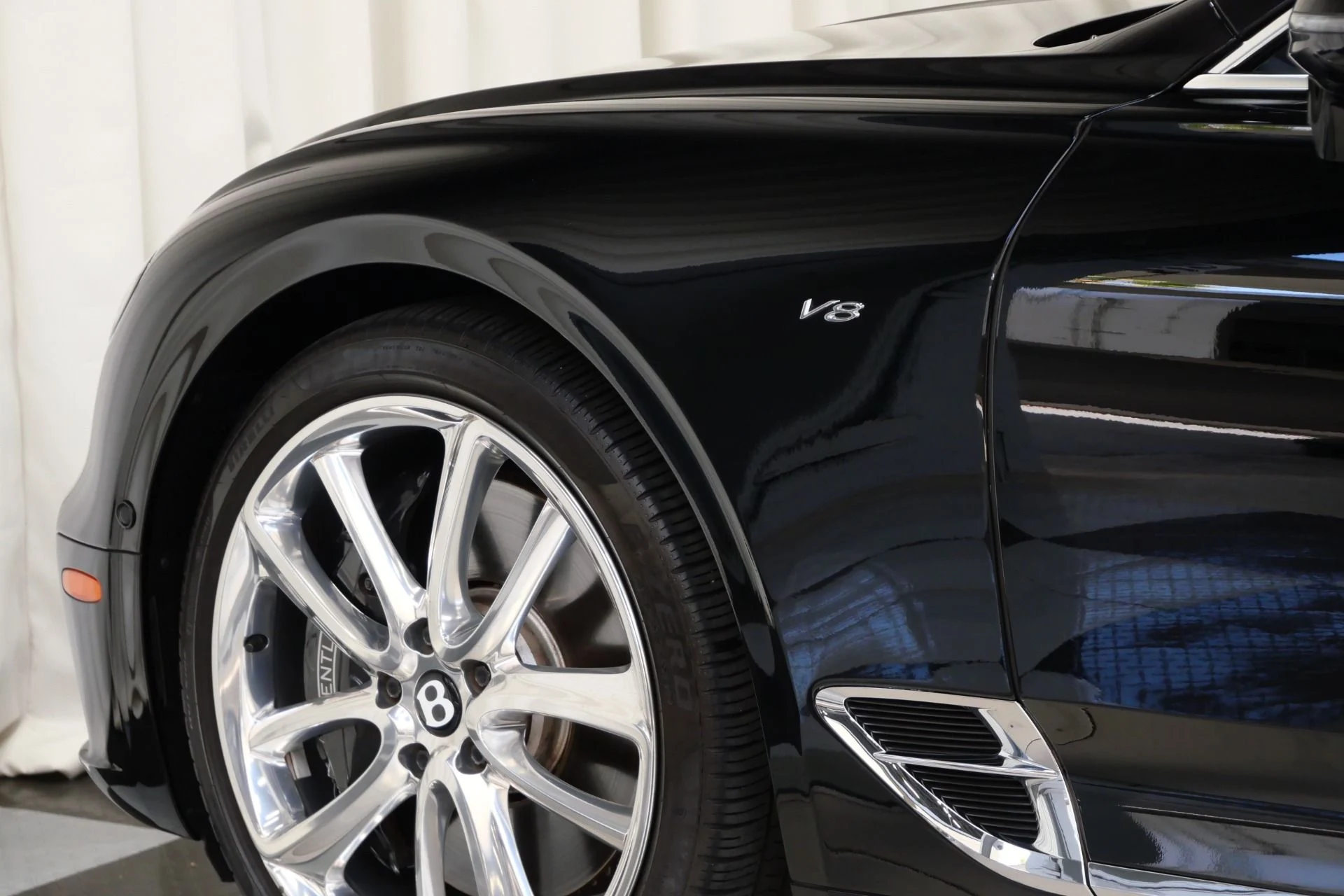 mph034_2525645423_Used_2022_Bentley_Continental_GTC_V8_1754511421_cc8ce4c0ba