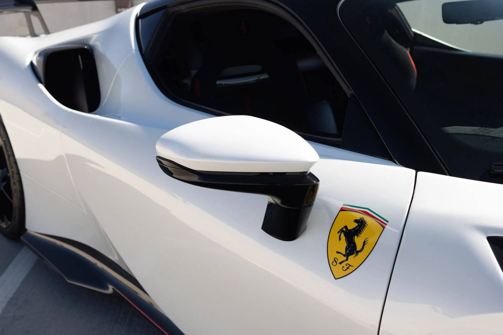 mph034_2531910666_Used_2025_Ferrari_SF_90_XX_Stradale_1791844295_47fb458717