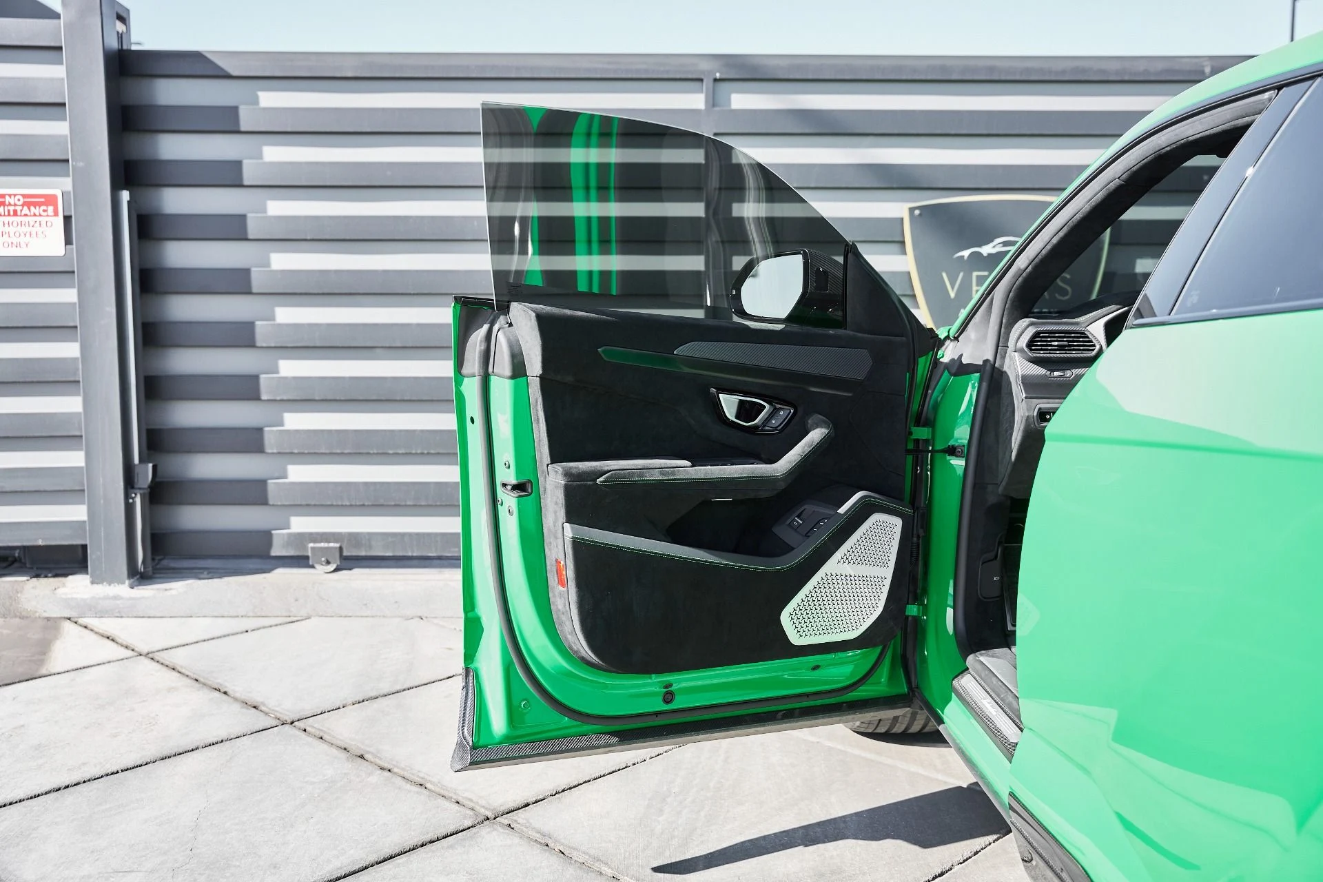 mph034_2546264236_Used_2024_Lamborghini_Urus_Performante_1770171858_796bf740f2