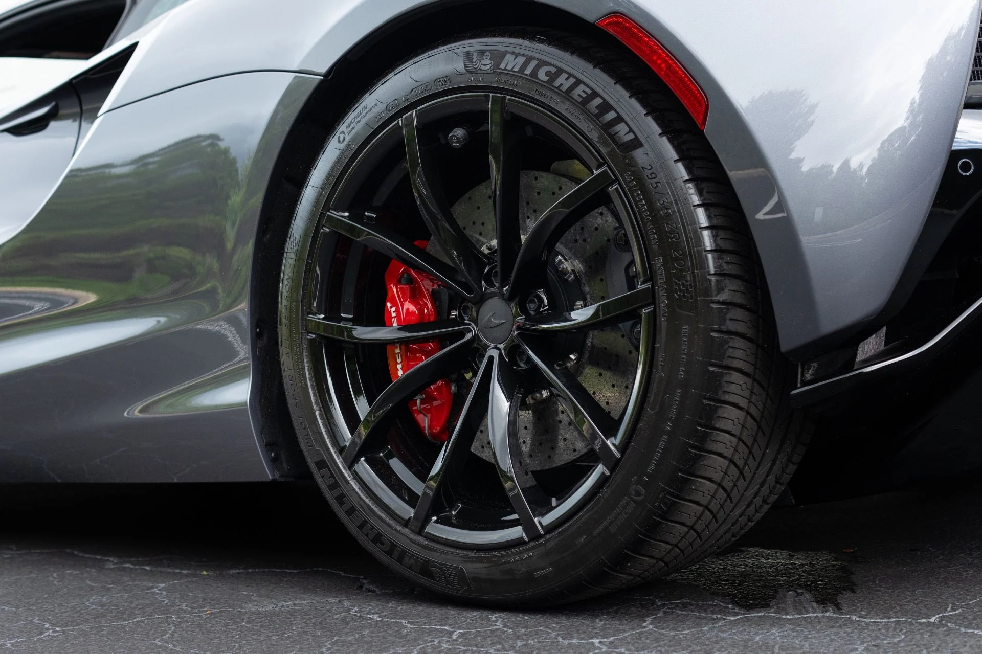 mph034_2547455182_Used_2023_Mc_Laren_Artura_1776712926_898e120665