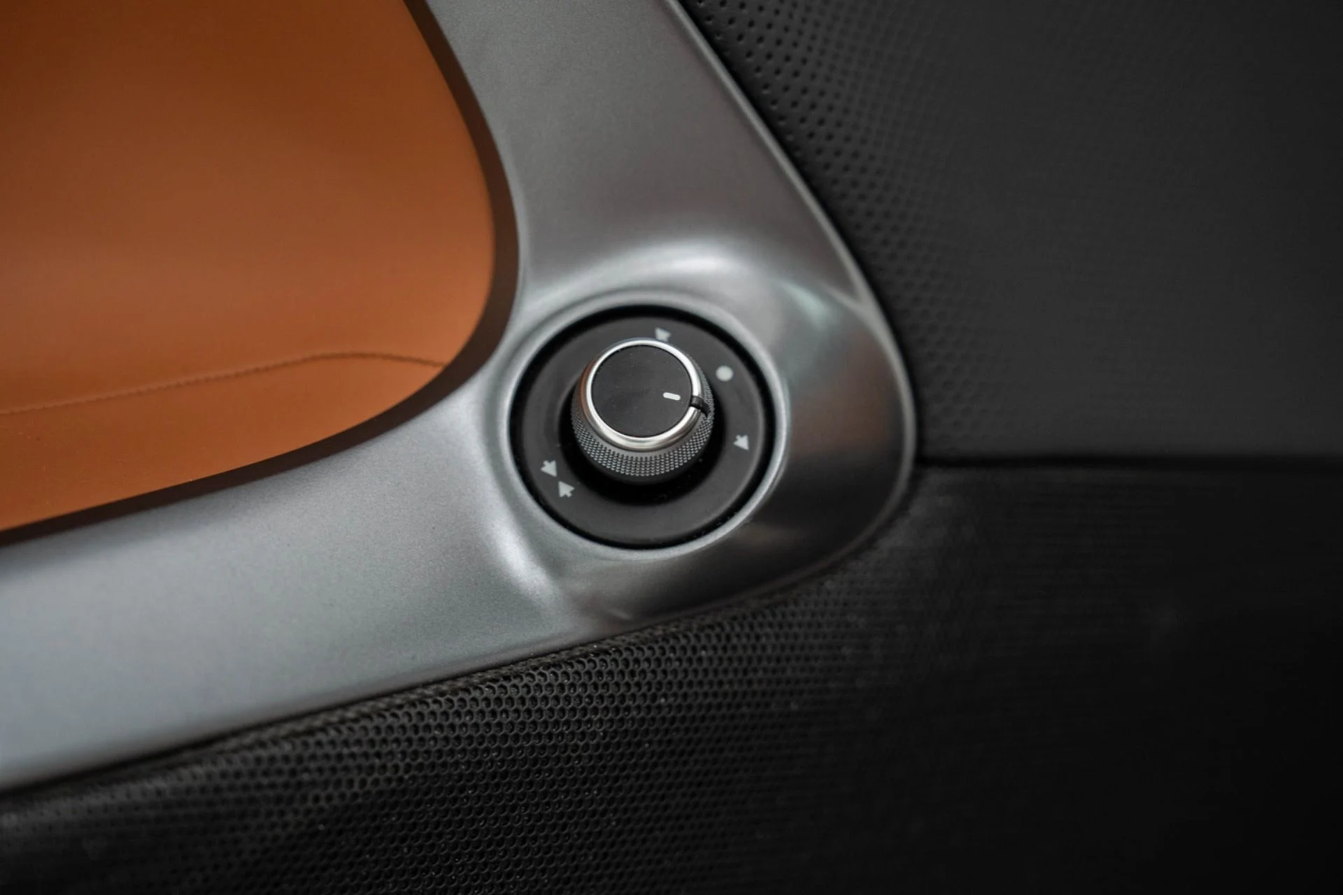 mph034_2555149078_Used_2019_Ferrari_812_Superfast_1774387536_155d306bce