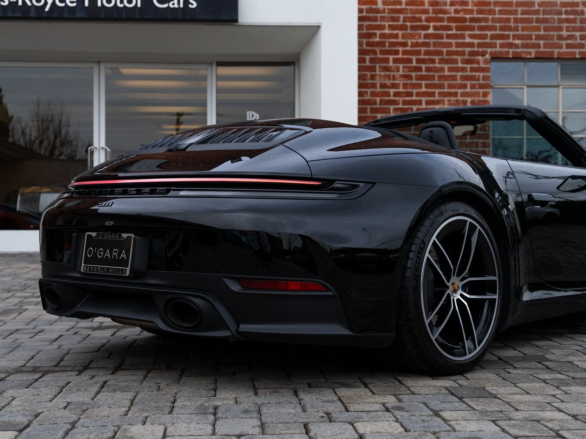 mph034_2556194444_ce118827a655d39353e336515c09ab54x_0a0badc302