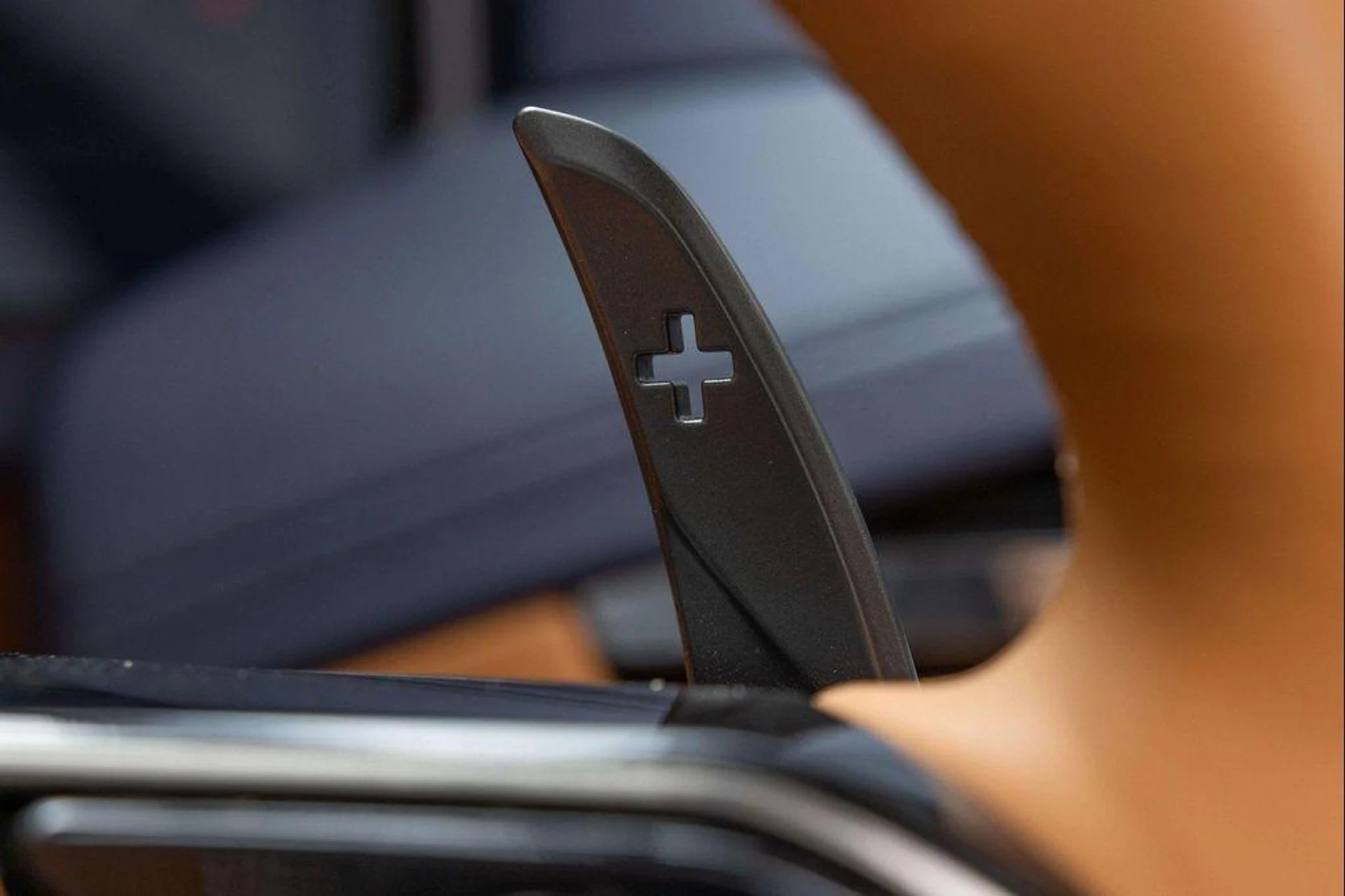 mph034_2557765720_0a3r09yjfb3mj_KZ_9gm_PCFC_Sf_68_073d733edb