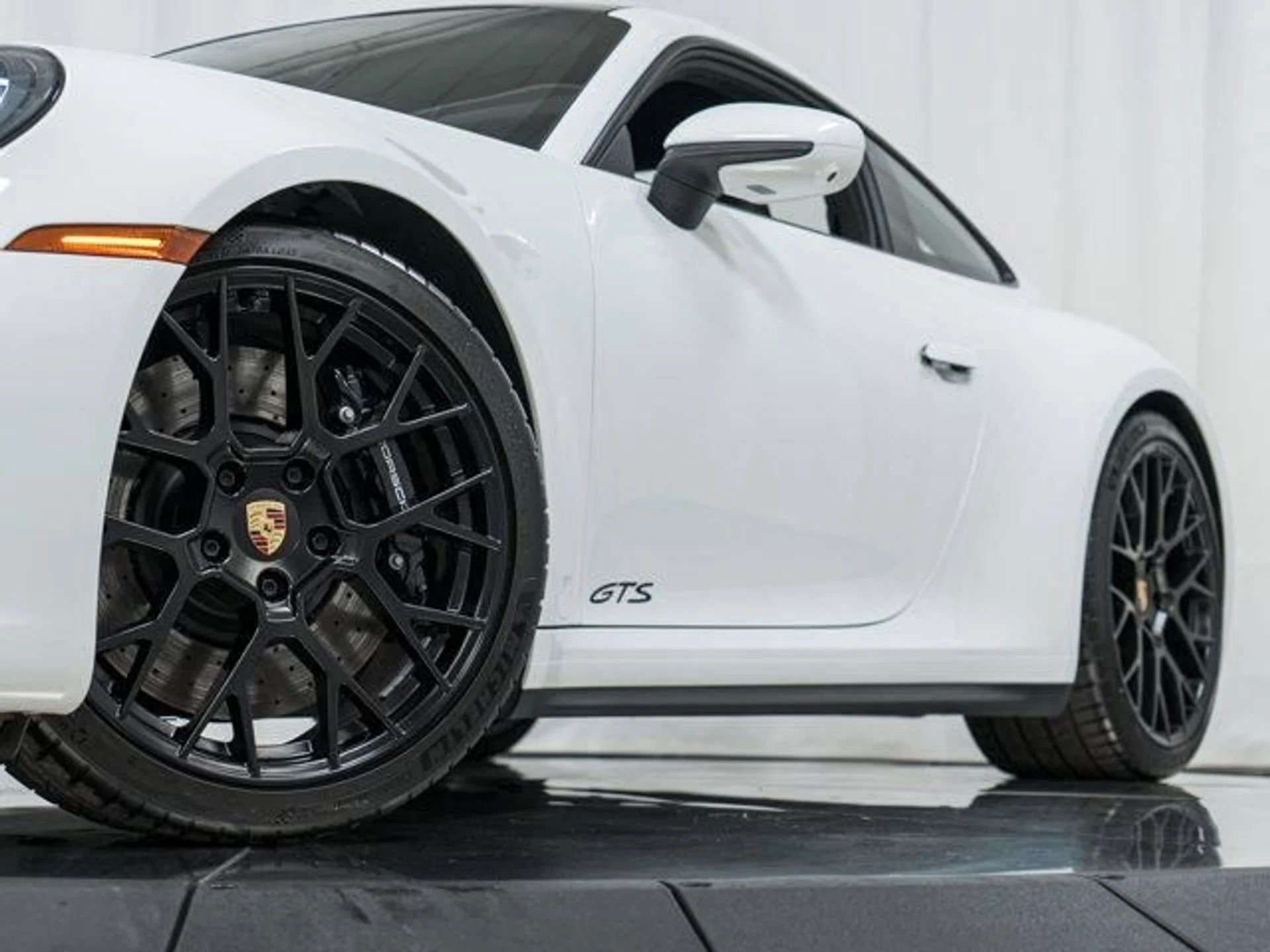 mph034_256384333_f5w_X_C_Qop_N_Swl_Pk_E_Iu_U_Iz30_Rav_Q_9e04ae92d4