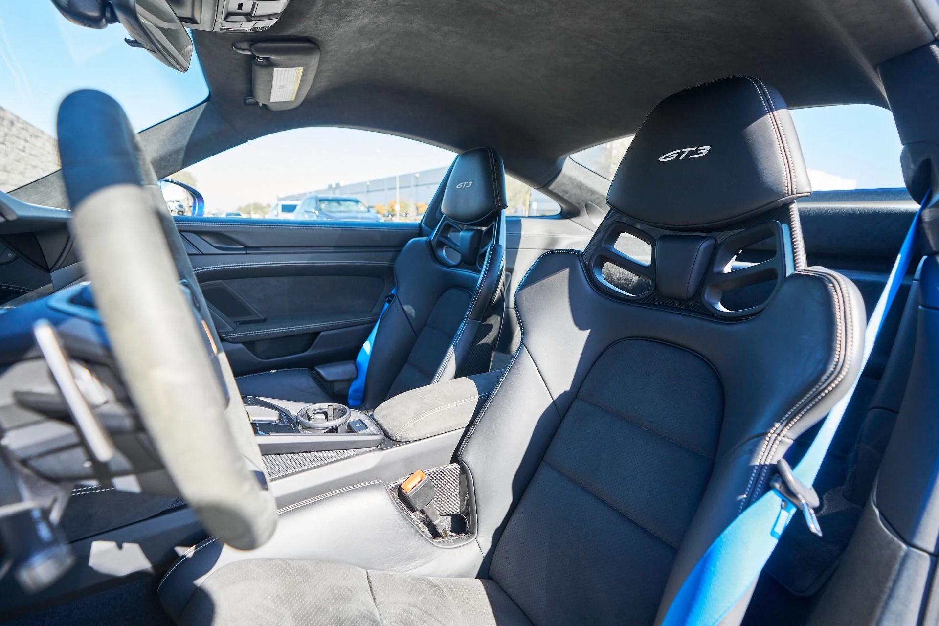 mph034_259182315_Used_2022_Porsche_911_GT_3_1761959394_d12ce5bf7f