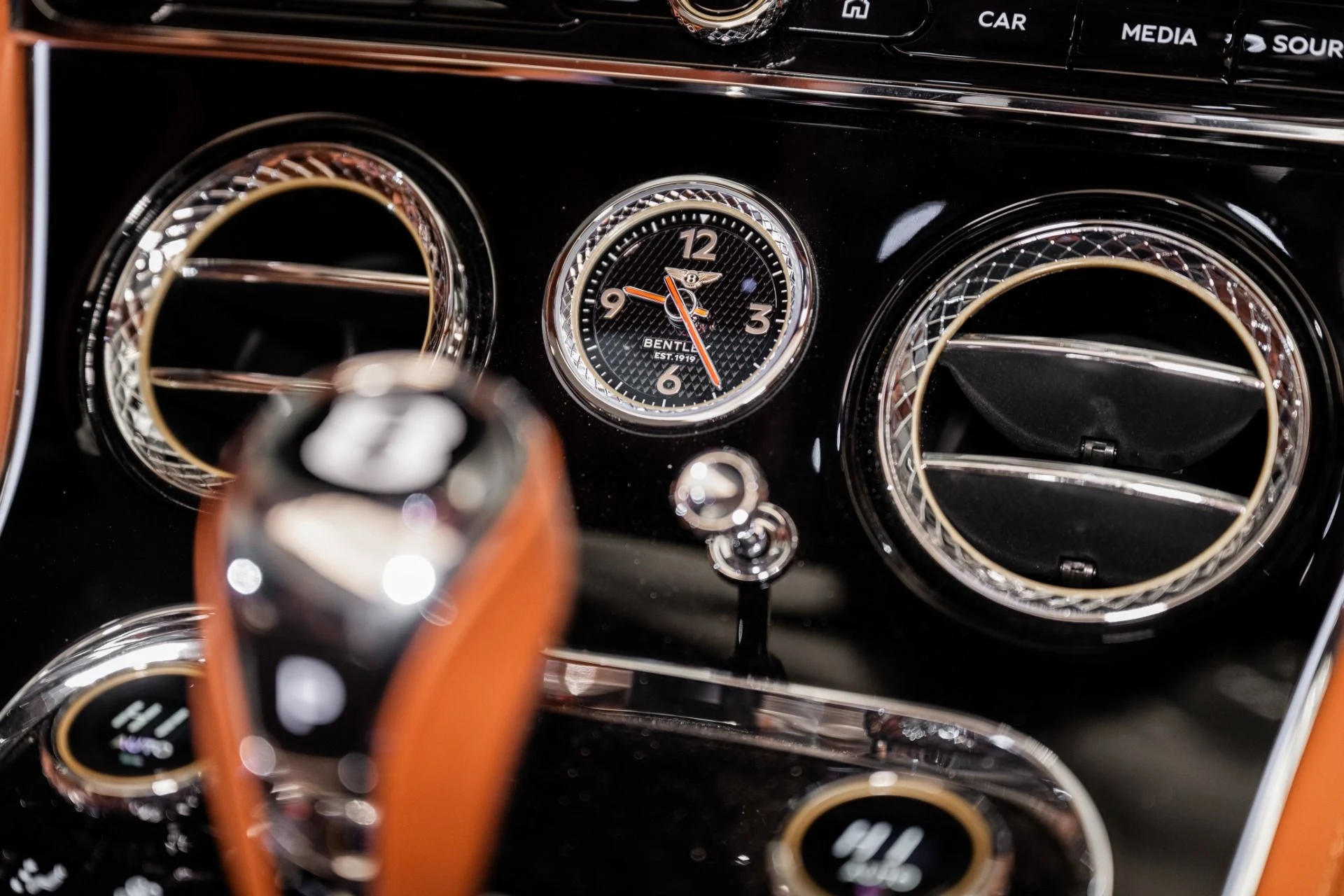 mph034_2594151878_Used_2023_Bentley_CONTINENTAL_GTC_SPEED_1735051231_9f97a461be