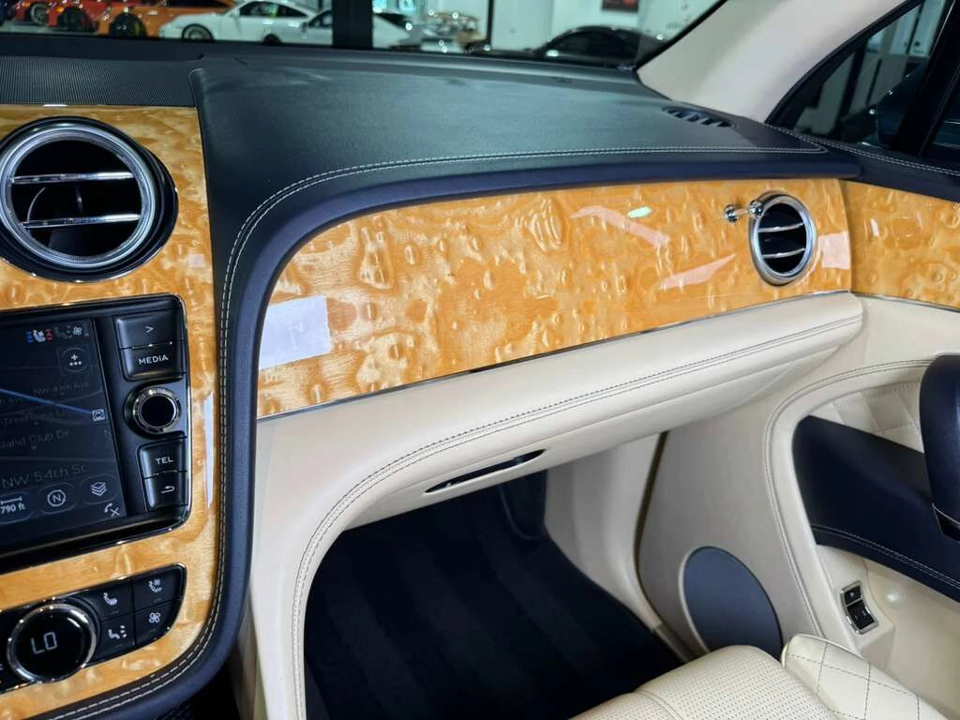 mph034_2596896954_144d5c0e28924479af375c562e1dd75a_2be9a13dd4