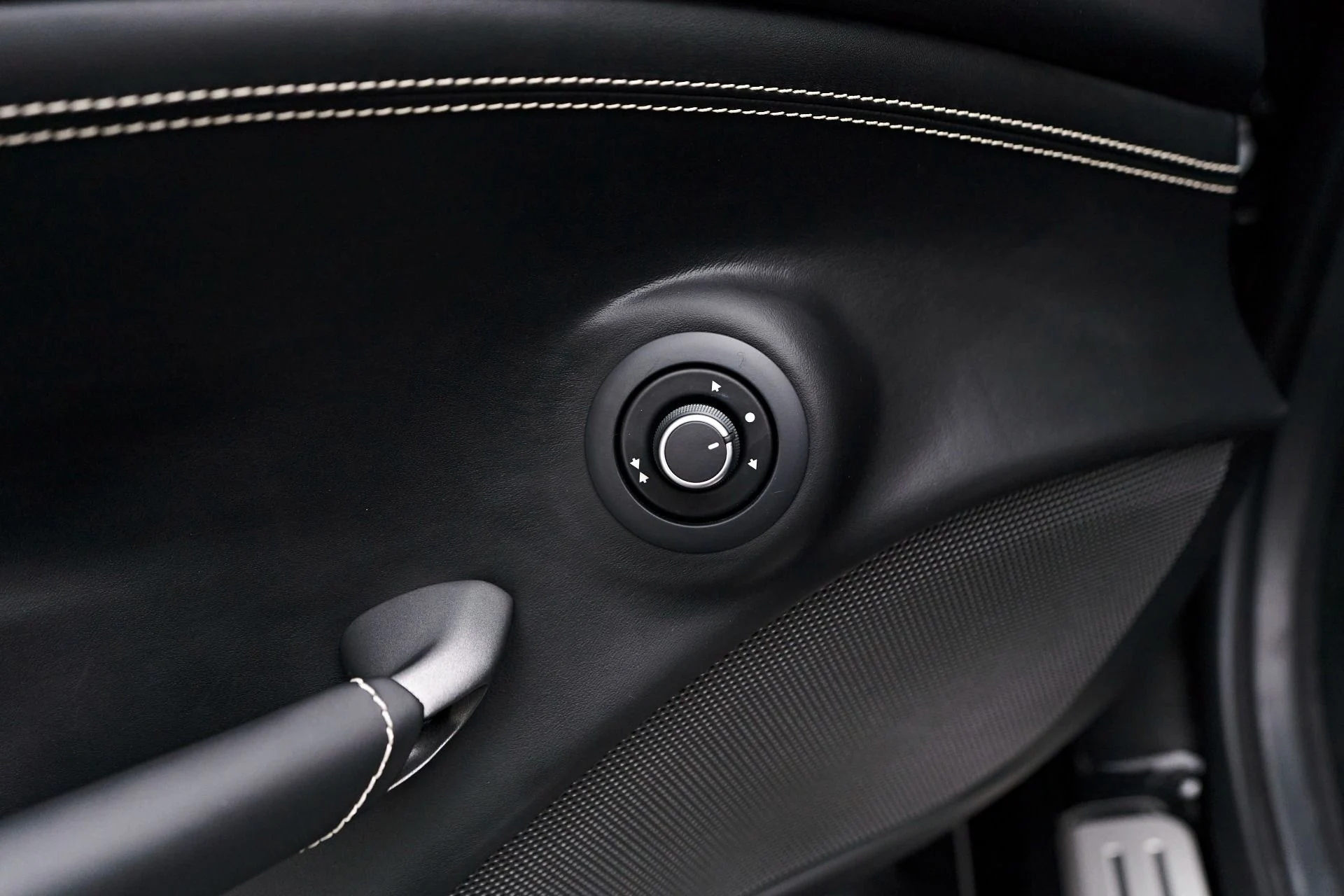 mph034_2607938526_Used_2018_Ferrari_488_Spider_Base_1717624092_1c76d3bd88