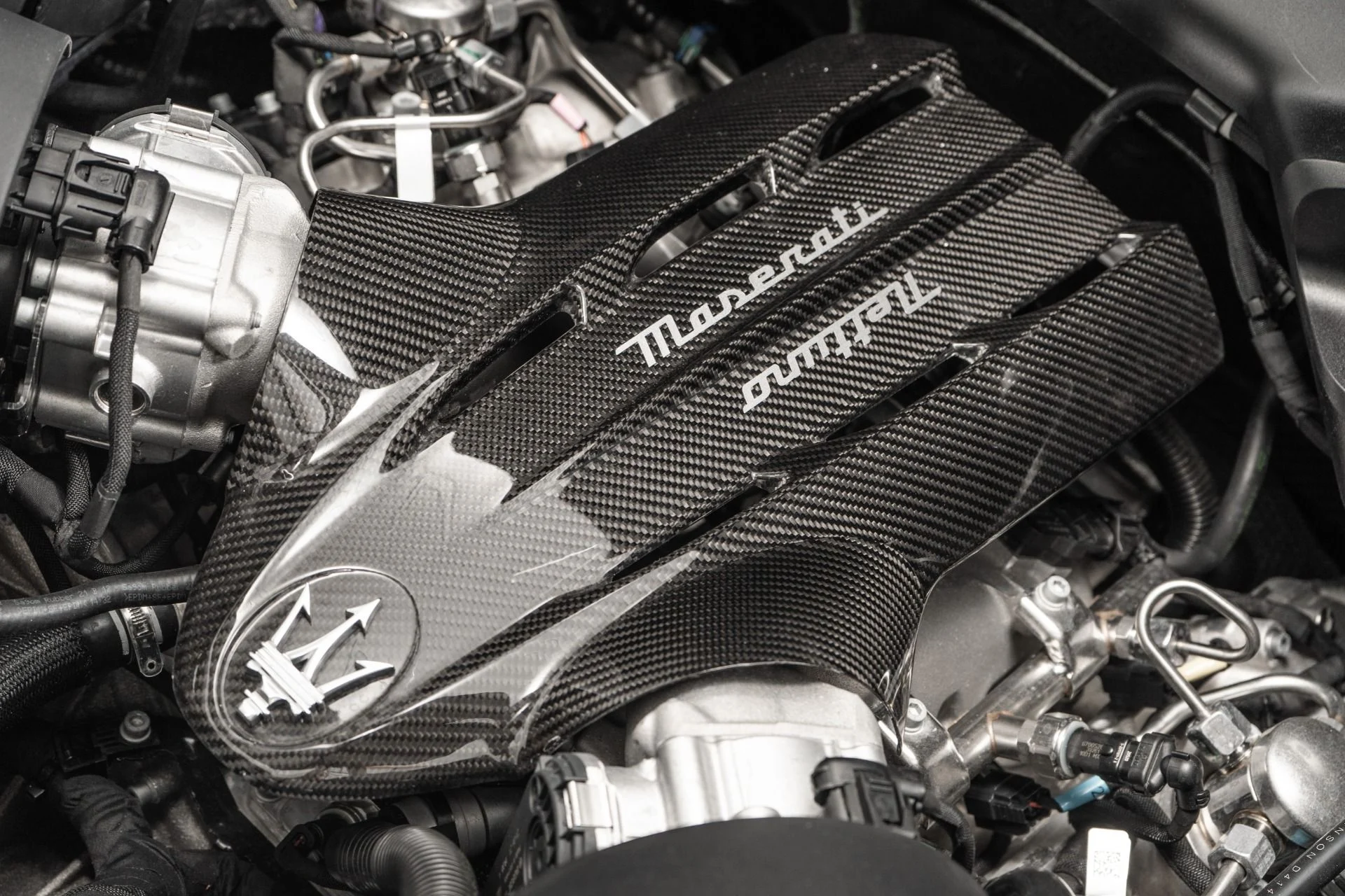 mph034_2611923039_Used_2022_Maserati_MC_20_1695417654_798eddcb13