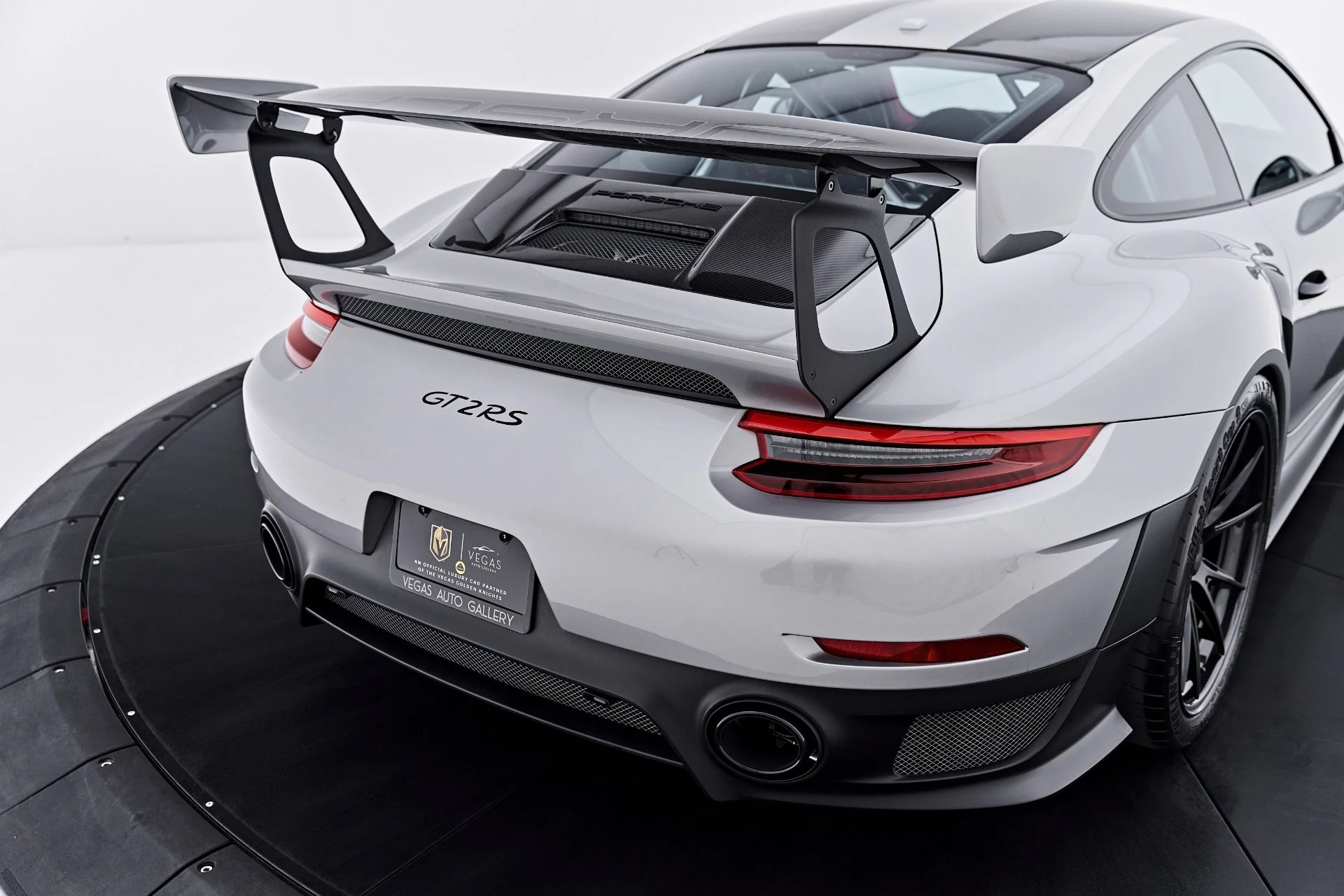 mph034_2617657909_Used_2019_Porsche_911_GT_2_RS_1788559216_ddd9941cfd
