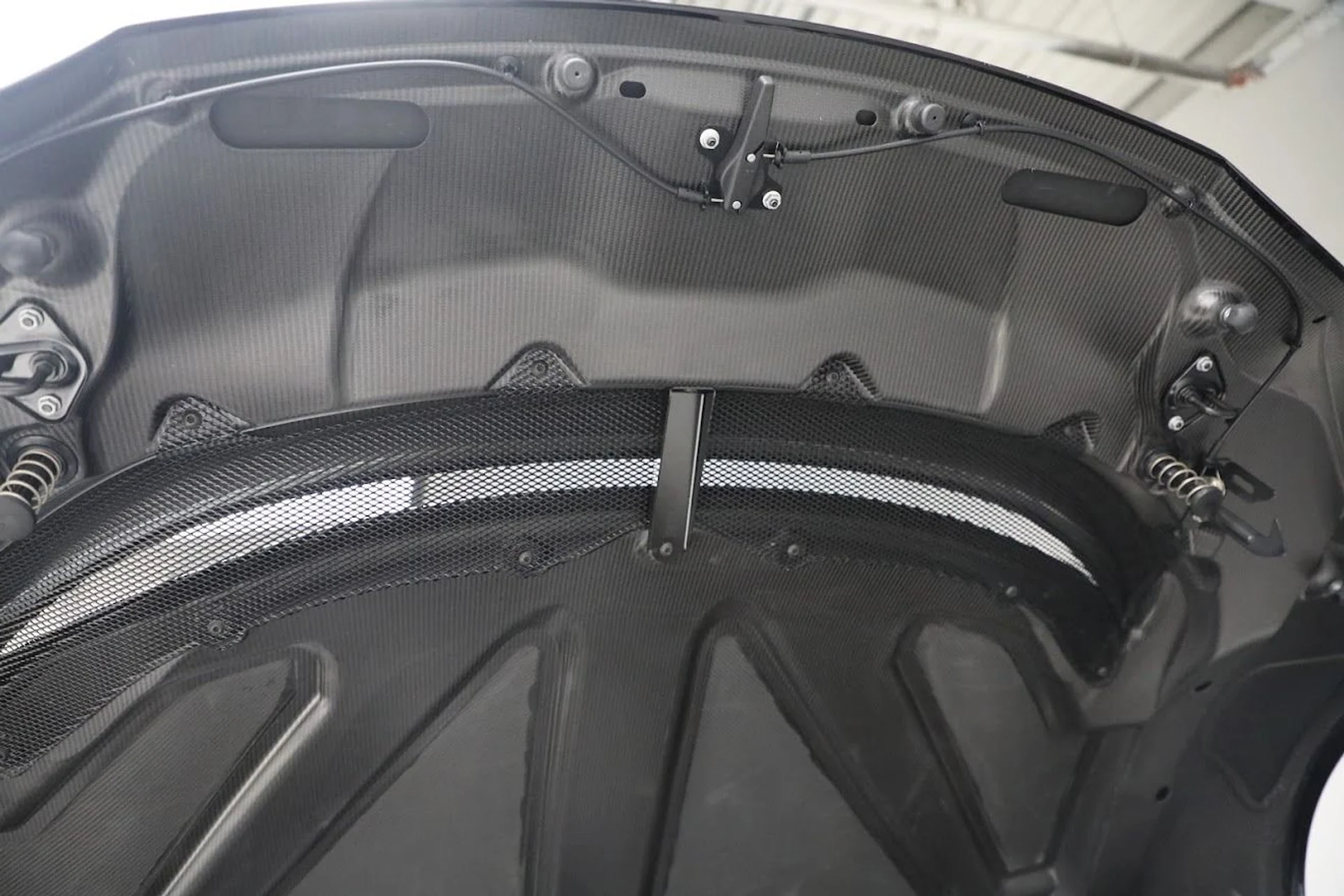 mph034_2624375851_Used_2023_Aston_Martin_Vantage_V12_1687444728_a8436c3c42