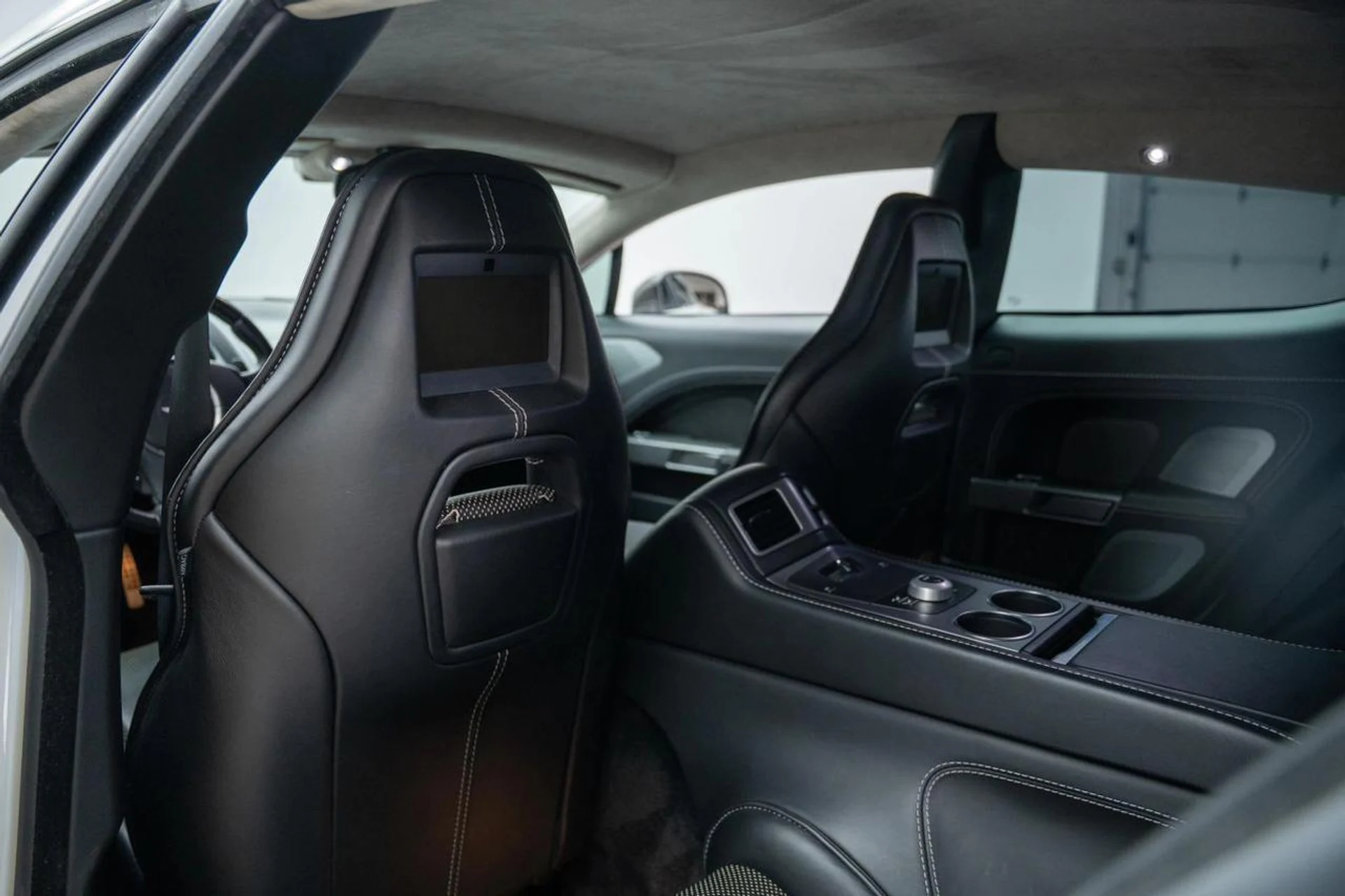 mph034_2633955448_ea0a9867d68567117ed45ded923f7960_862910c773