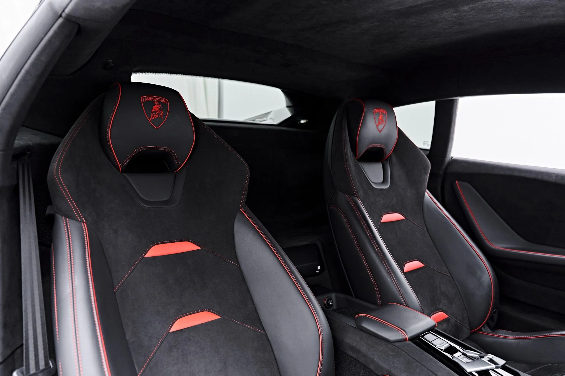 mph034_2636926634_Used_2024_Lamborghini_Huracan_Tecnica_Base_1790185315_407538f42b