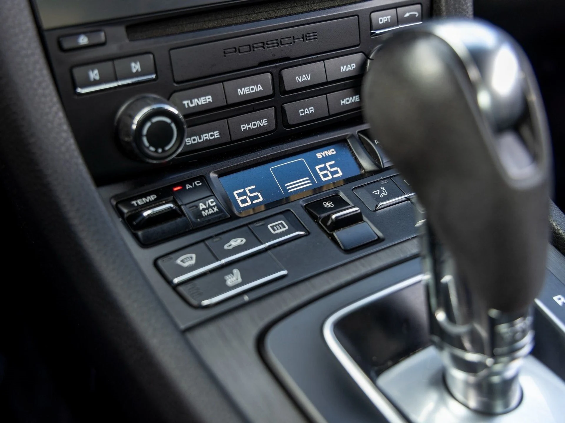 mph034_2646384291_35_357006a6dd