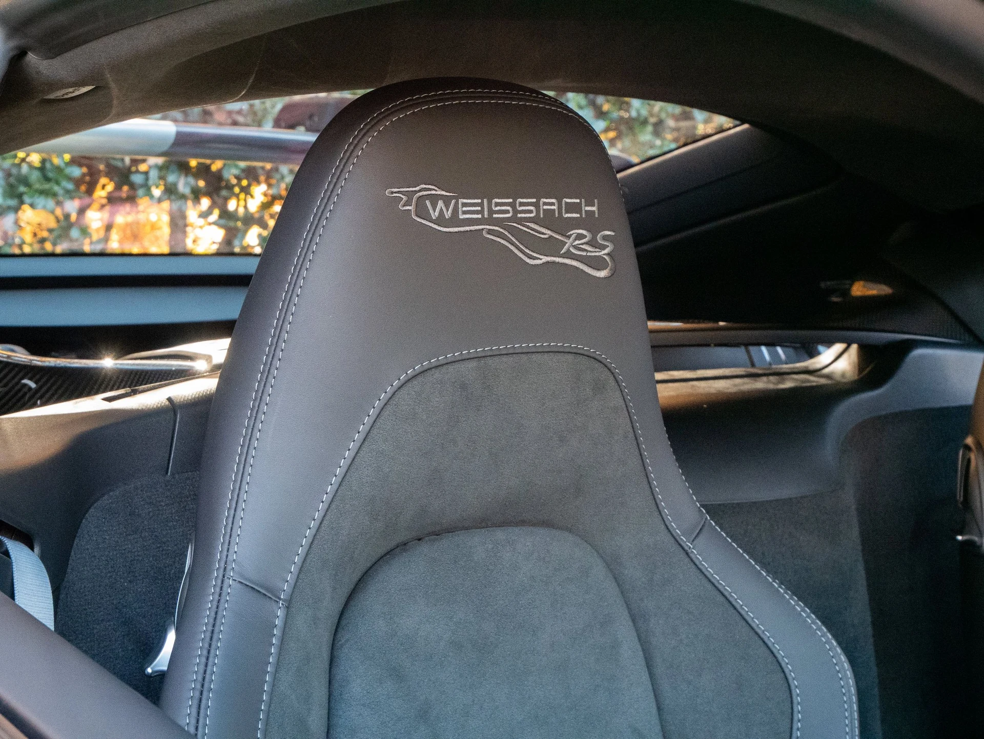 mph034_2646862911_fb7370524b863303f0790479112f7138x_f3854b0151