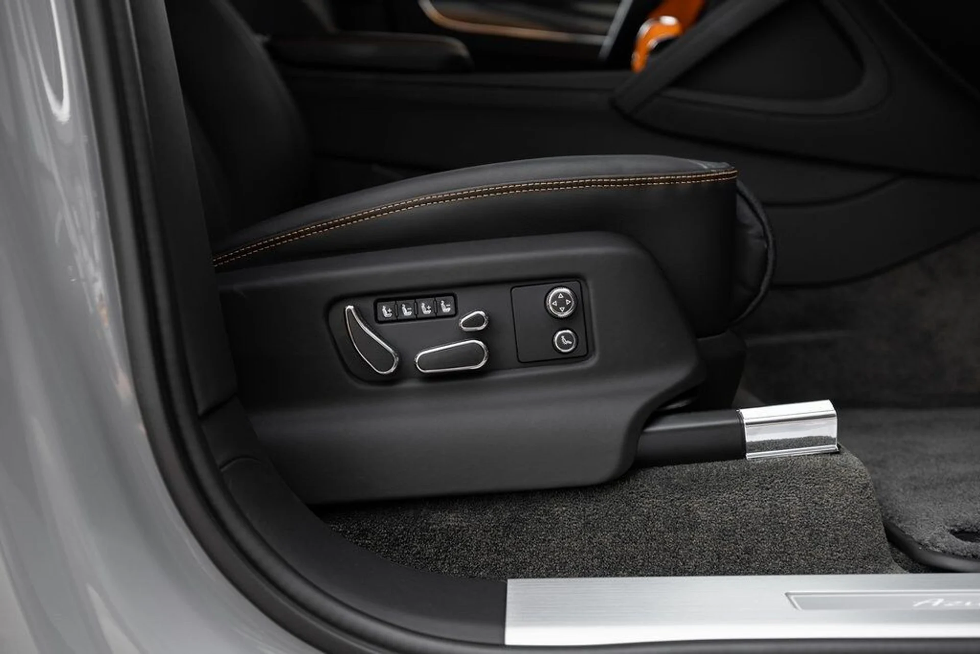 mph034_2651888887_d0d6ba04f5a5d8df6580abe1aaa8edfbx_11f95fdfd5